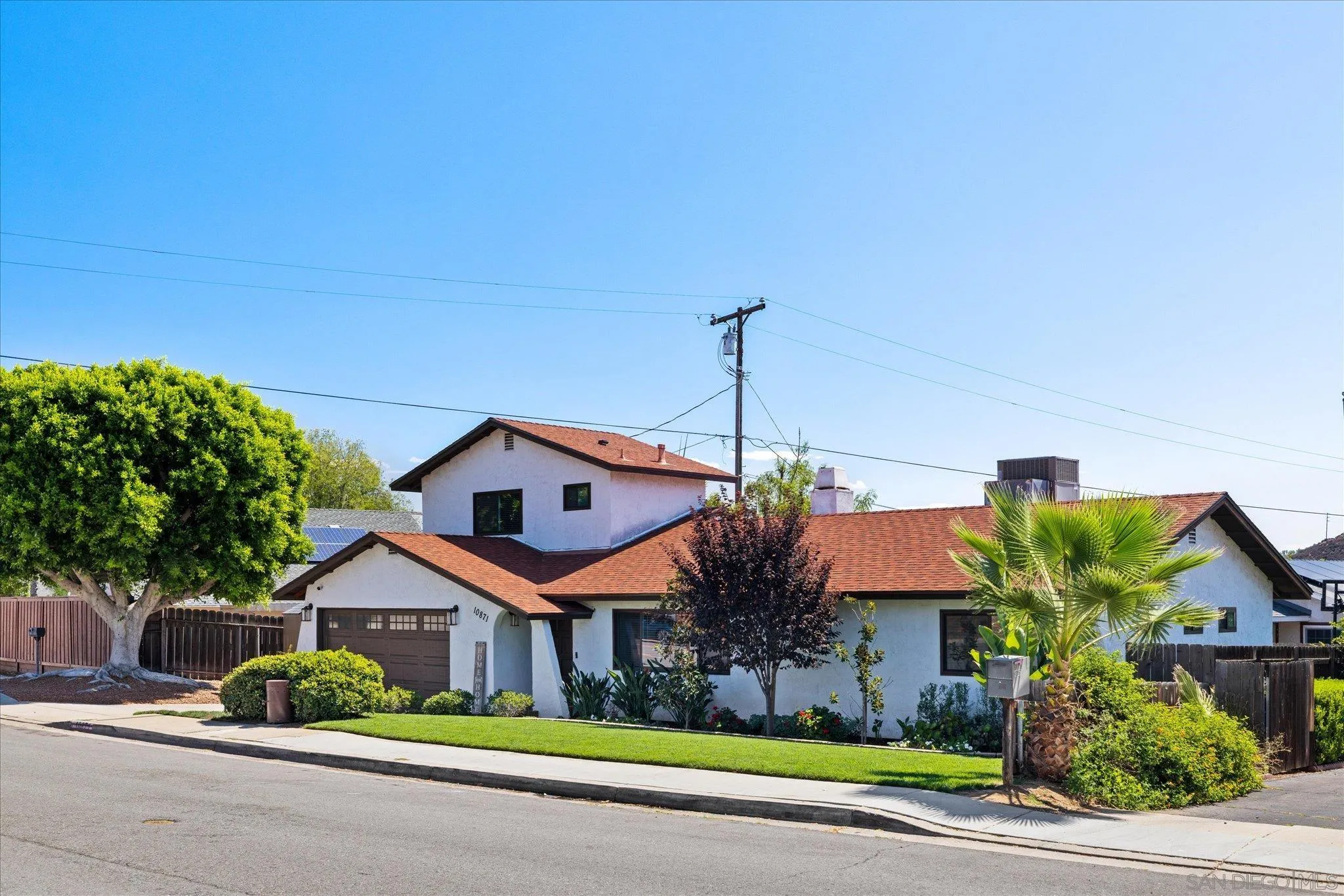 https://cdn.realtyfeed.com/cdn/127/250039825/707d45f5fe949d59d3762f3d5a2fa5a1.webp
