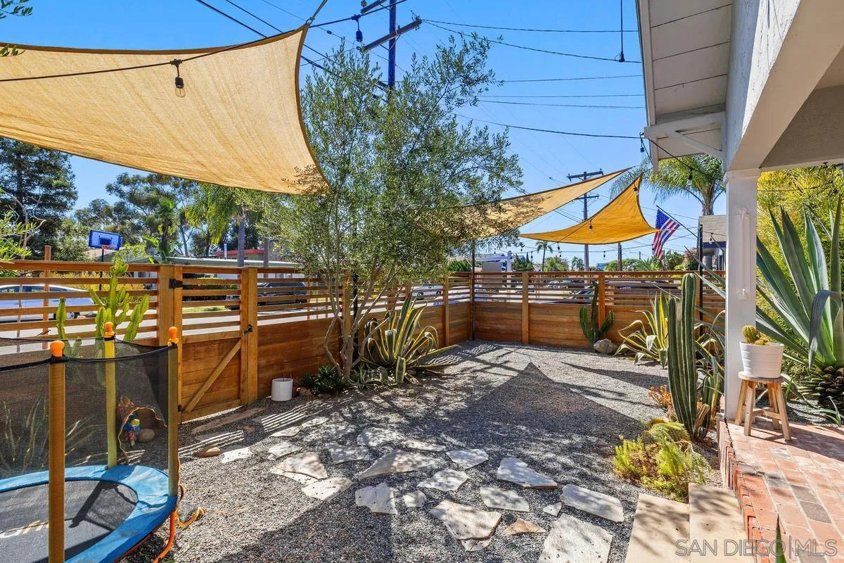 https://cdn.realtyfeed.com/cdn/127/250039828/8ec818b8e27654e88f5a2aed8b4fd8ab.webp