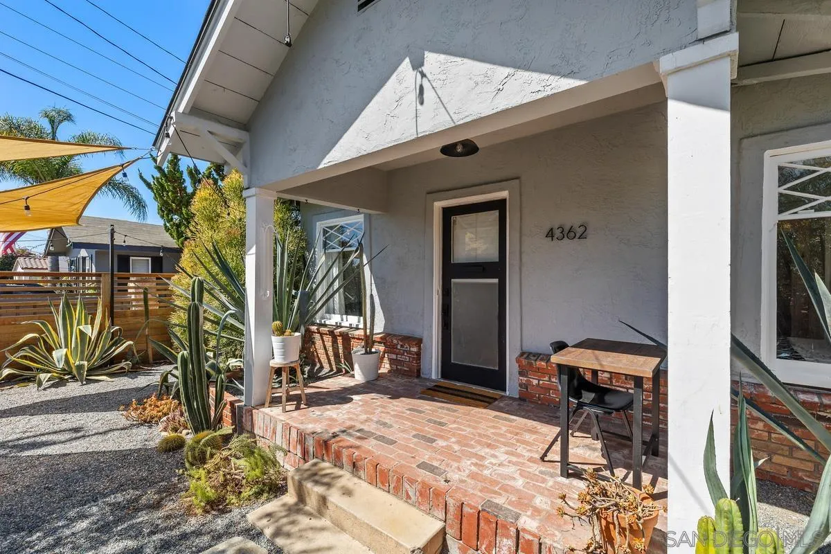 https://cdn.realtyfeed.com/cdn/127/250039828/9627c2b3519b4c78f14ee0e1e9aab7c6.webp