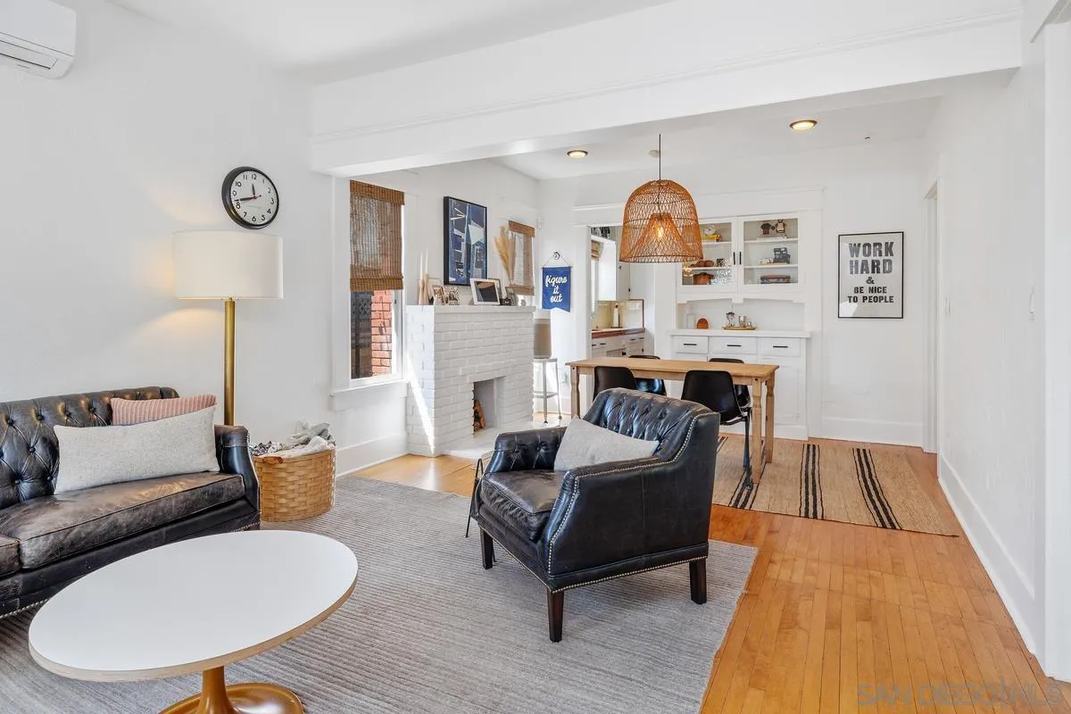 https://cdn.realtyfeed.com/cdn/127/250039828/ccec16b6769267e5e3844e7eda94e25e.webp
