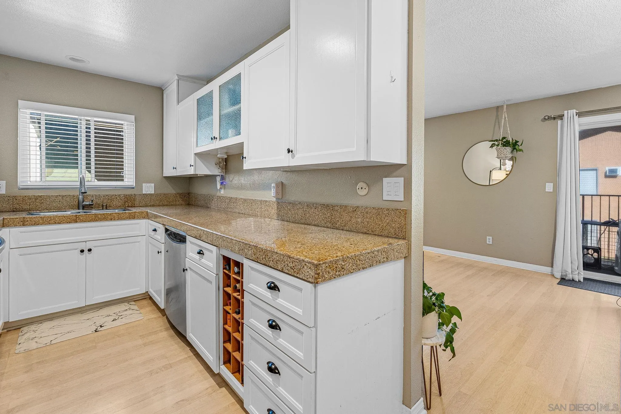 https://cdn.realtyfeed.com/cdn/127/250039829/2800e6c85c1fcf83c67304e5ad544c77.webp