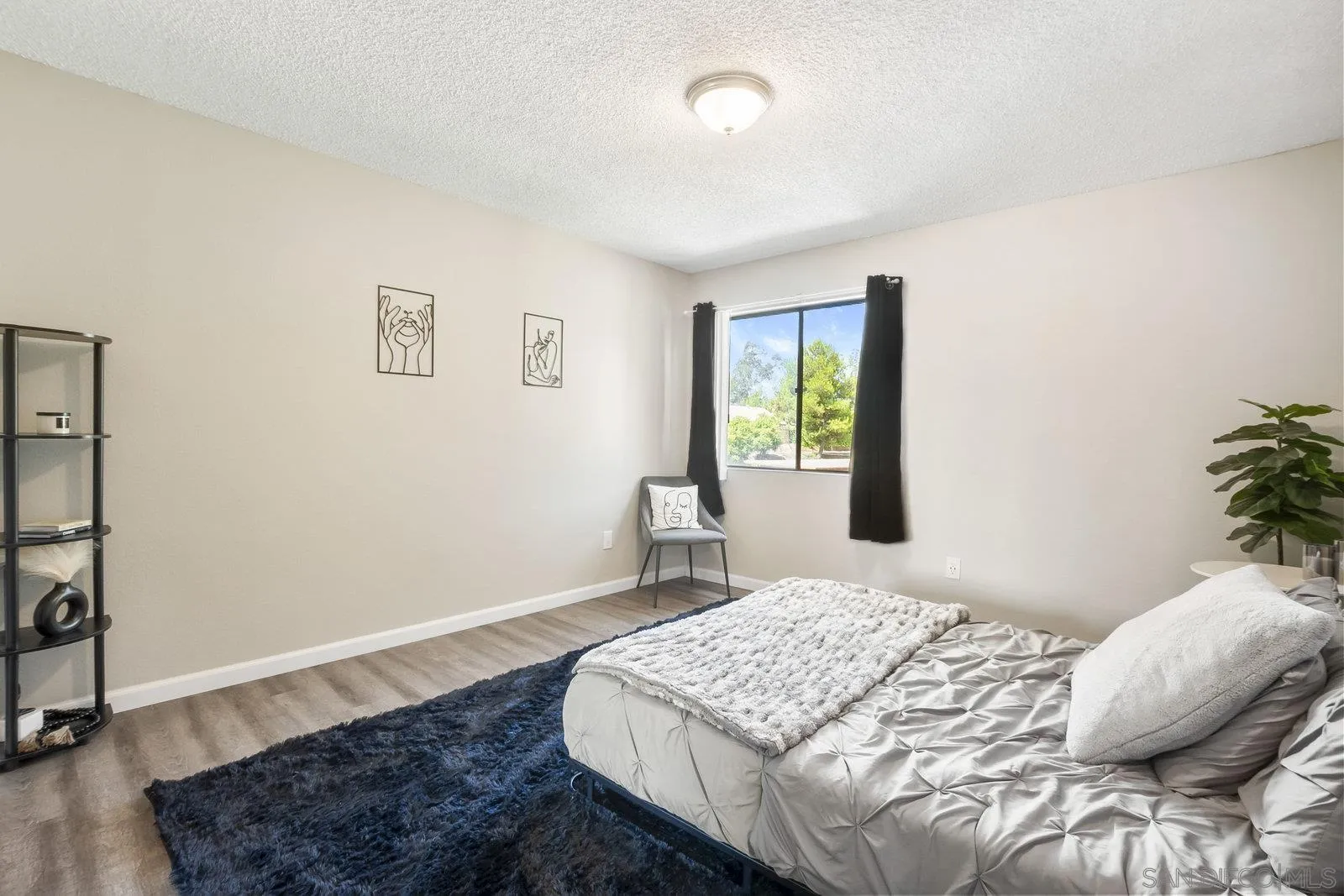 https://cdn.realtyfeed.com/cdn/127/250039837/d802b89bde1c4ffcd3145b030b6ffae7.webp