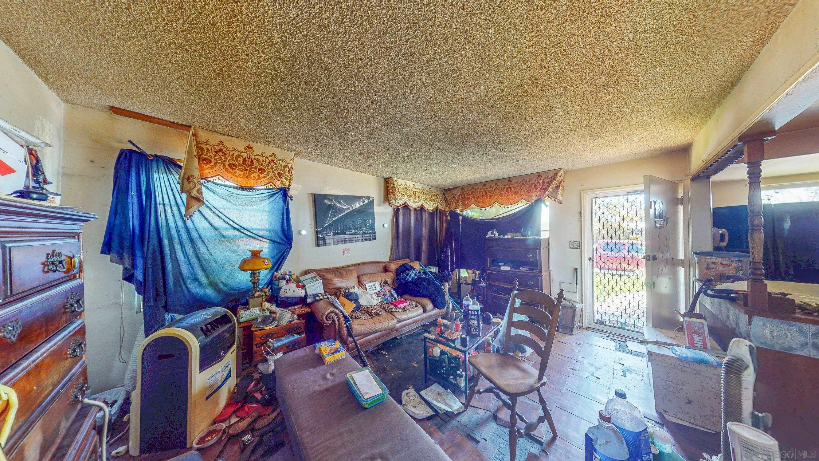 https://cdn.realtyfeed.com/cdn/127/250039843/ec72d4e4aae4c1fbb99c23f3c9575475.webp