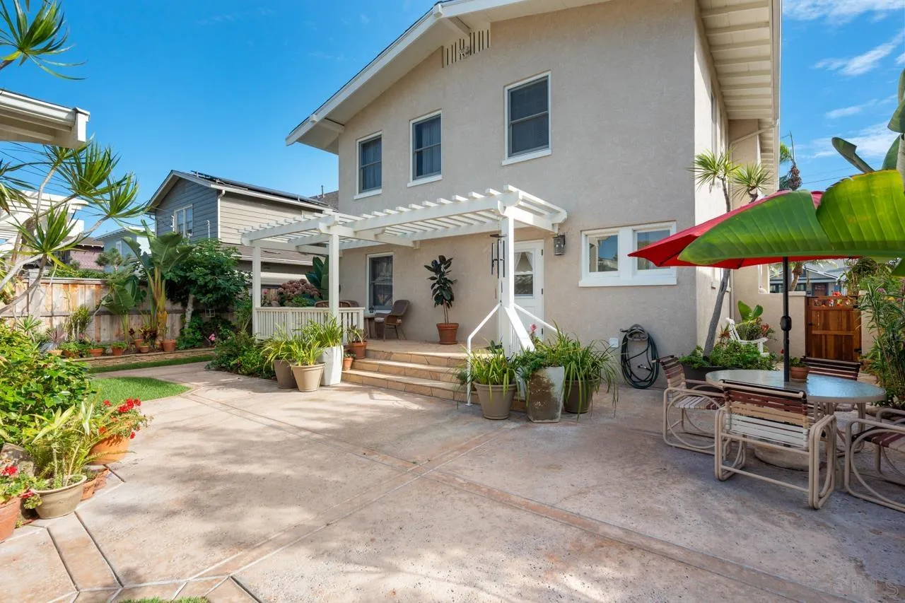 https://cdn.realtyfeed.com/cdn/127/250039845/00c13fc6cdb6836de4fc75f799fedf3e.webp