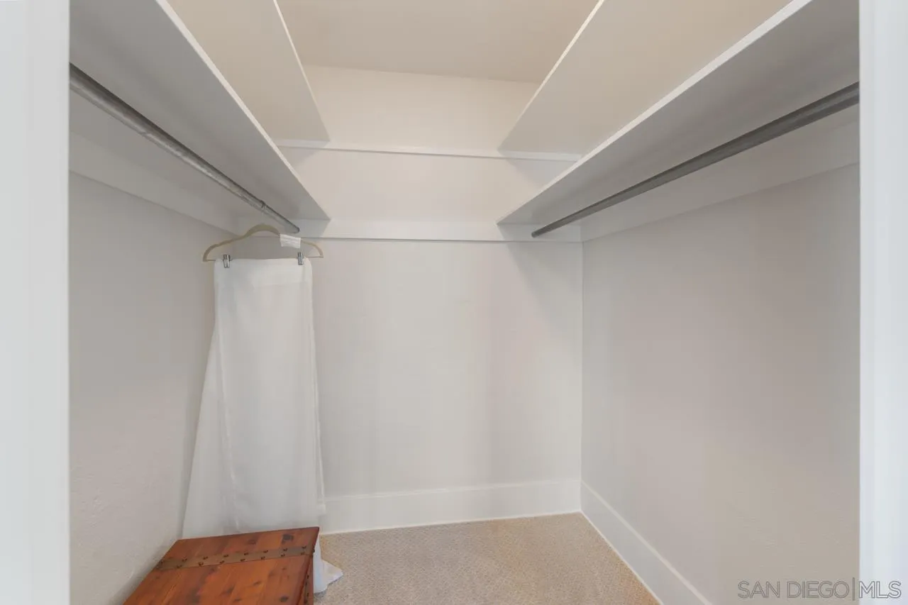 https://cdn.realtyfeed.com/cdn/127/250039845/3fd97ce0d2f955c31fffe193907c192f.webp