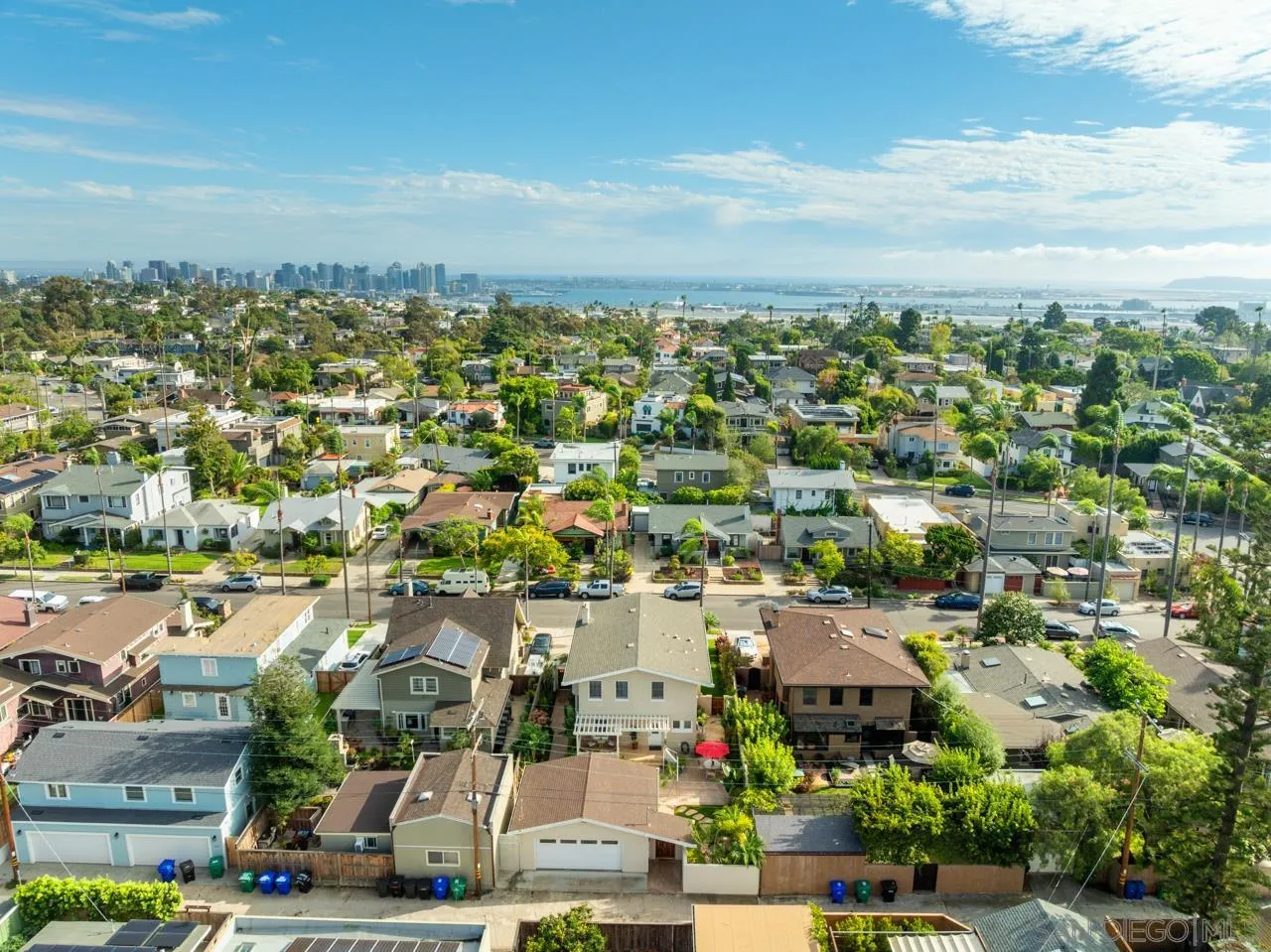 https://cdn.realtyfeed.com/cdn/127/250039845/43e5a0c39401beb6196cfaf0a5217a49.webp