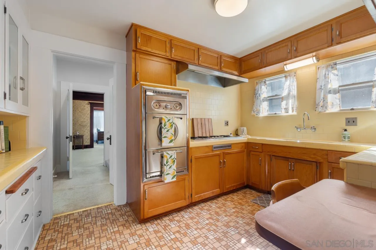 https://cdn.realtyfeed.com/cdn/127/250039845/548ee36c3880c8beb8dcd6ab76bffafd.webp