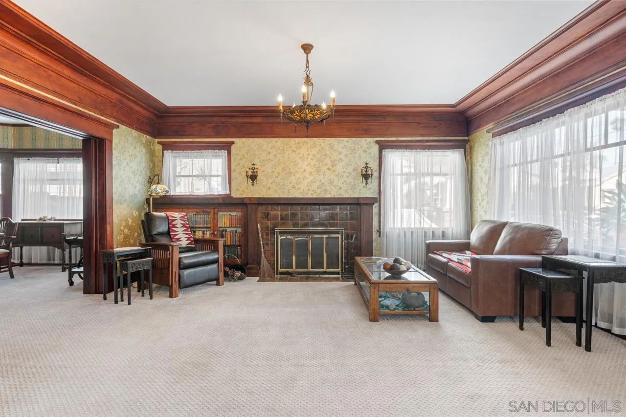https://cdn.realtyfeed.com/cdn/127/250039845/7c9c20ba033b0feaa86b7b0b987e1f48.webp