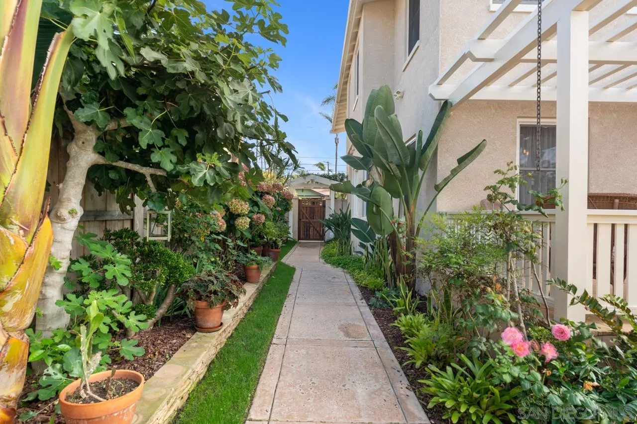 https://cdn.realtyfeed.com/cdn/127/250039845/7e7de08de44ef03ee2364fffb17faa9f.webp