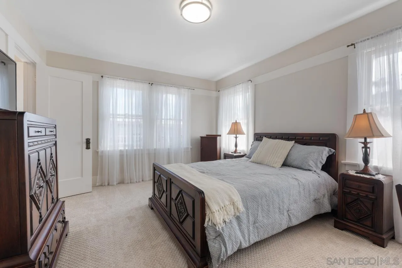 https://cdn.realtyfeed.com/cdn/127/250039845/ac43f9dd3214cfaa83c120ebf2ae735a.webp