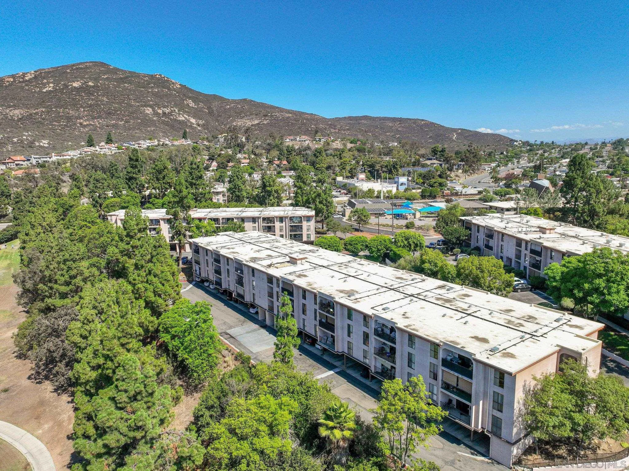 https://cdn.realtyfeed.com/cdn/127/250039847/036f9d77d1d971e0927100b5650af01a.webp