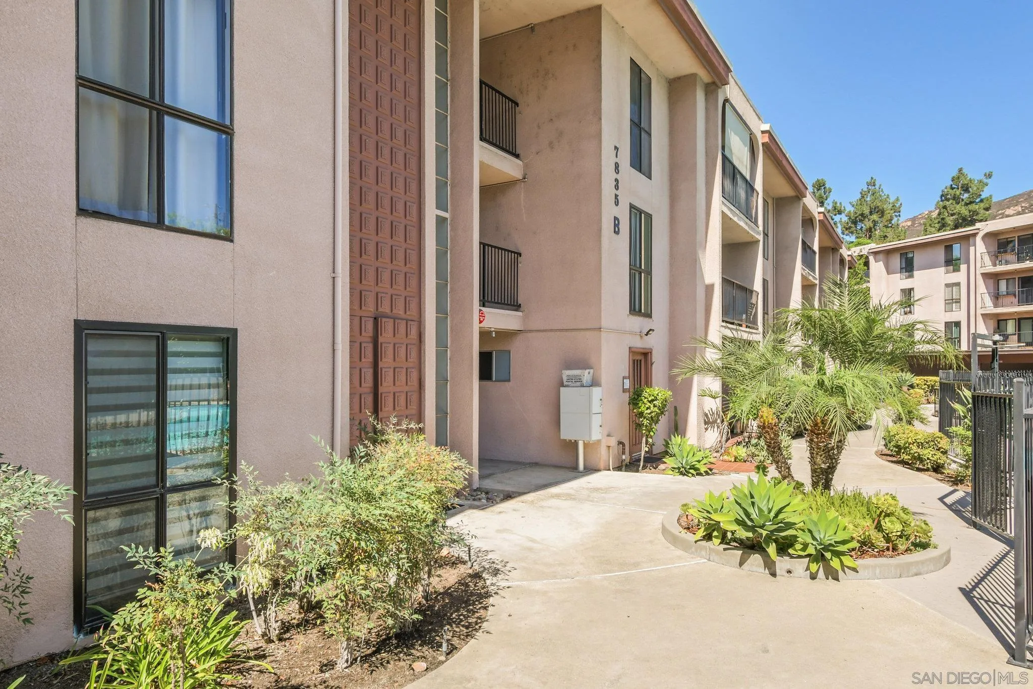 https://cdn.realtyfeed.com/cdn/127/250039847/a8dd4cfb850bee6b08ca5a61e13b7df9.webp