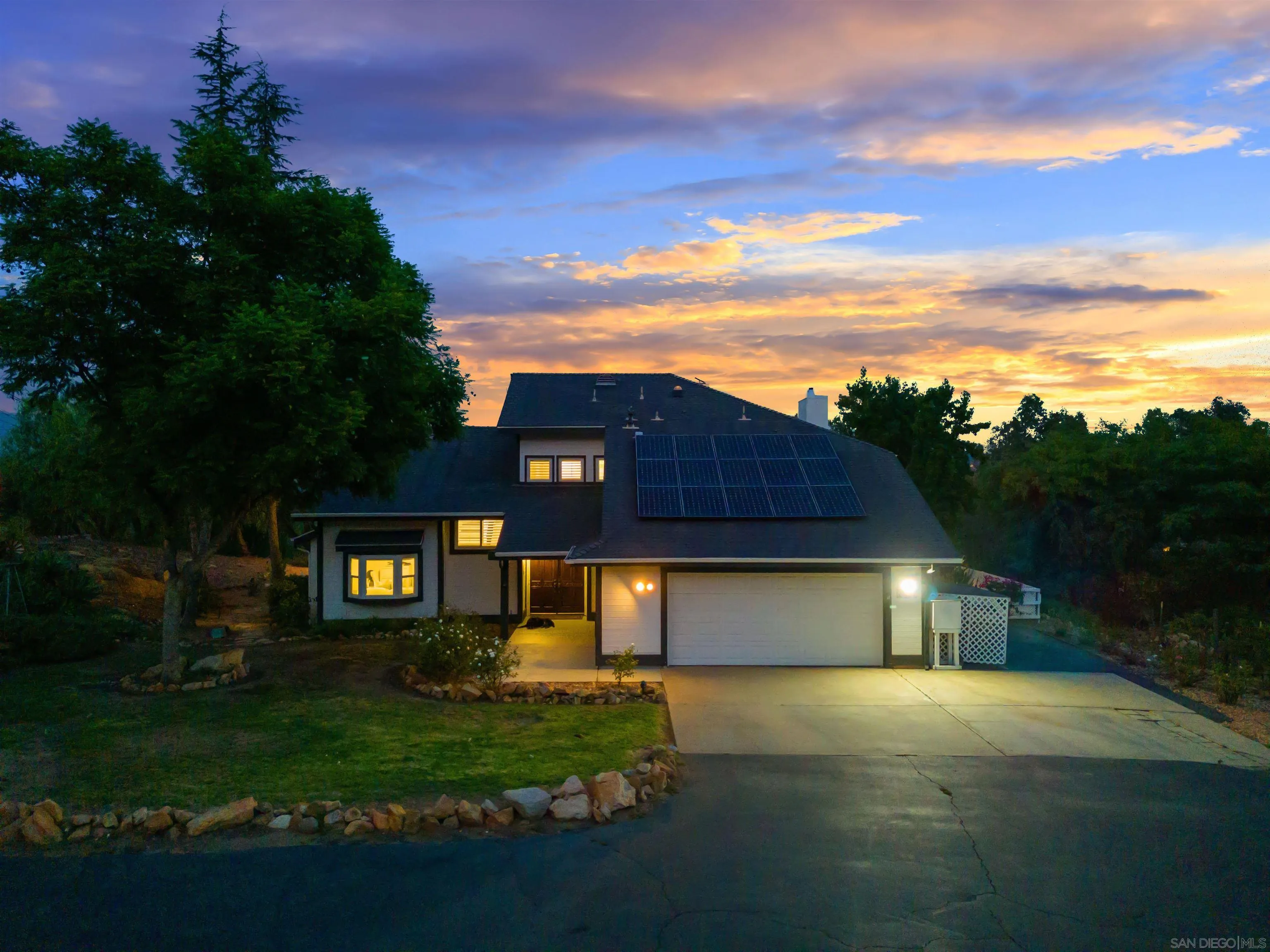 https://cdn.realtyfeed.com/cdn/127/250039854/260f5d4613c8f8517d47b03d9d39e0b8.webp
