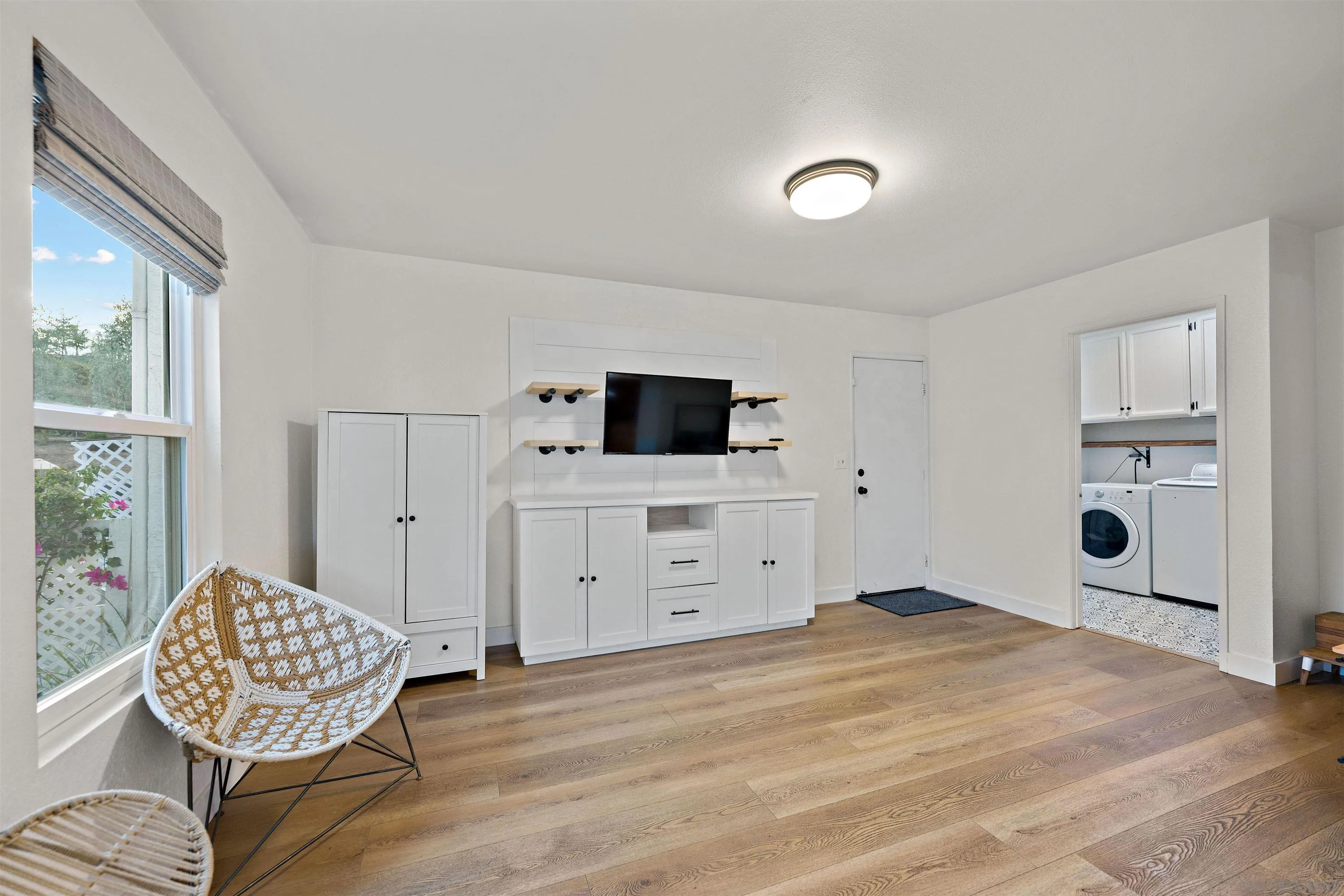 https://cdn.realtyfeed.com/cdn/127/250039854/ae20e5bba4c96e8bb5cc1347d7fa13a4.webp