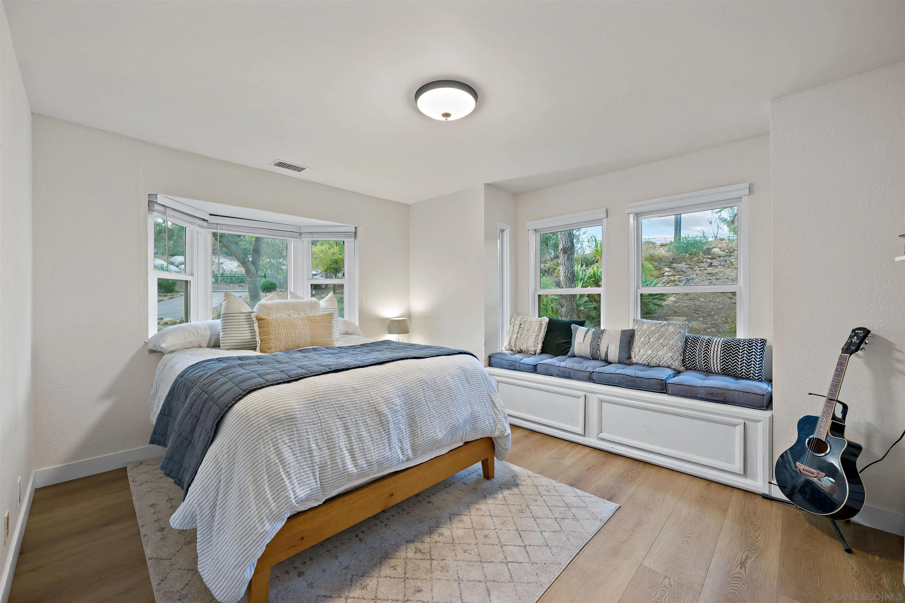 https://cdn.realtyfeed.com/cdn/127/250039854/cce0ba033ca6e597a4351b74802c0930.webp