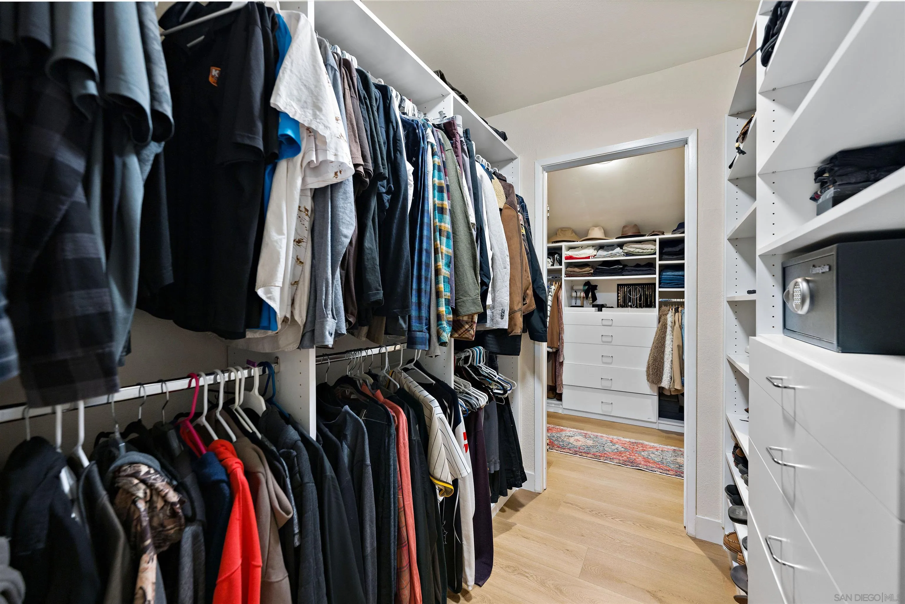 https://cdn.realtyfeed.com/cdn/127/250039854/e8c4d95a9d43e7add6b73f9b0f8f5102.webp