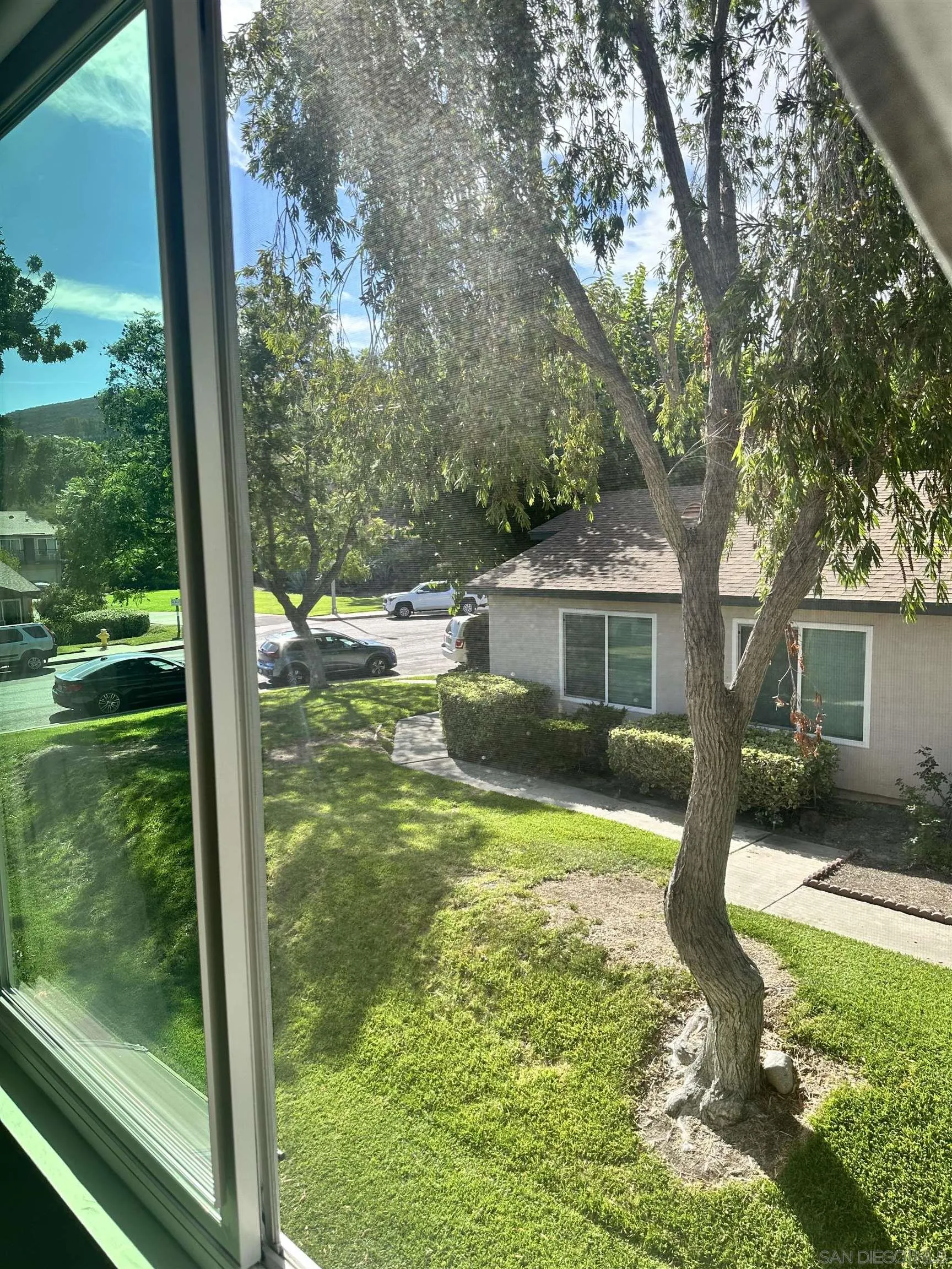 https://cdn.realtyfeed.com/cdn/127/250039864/4a86c9b117d7c5054bc7c476e0d29269.webp