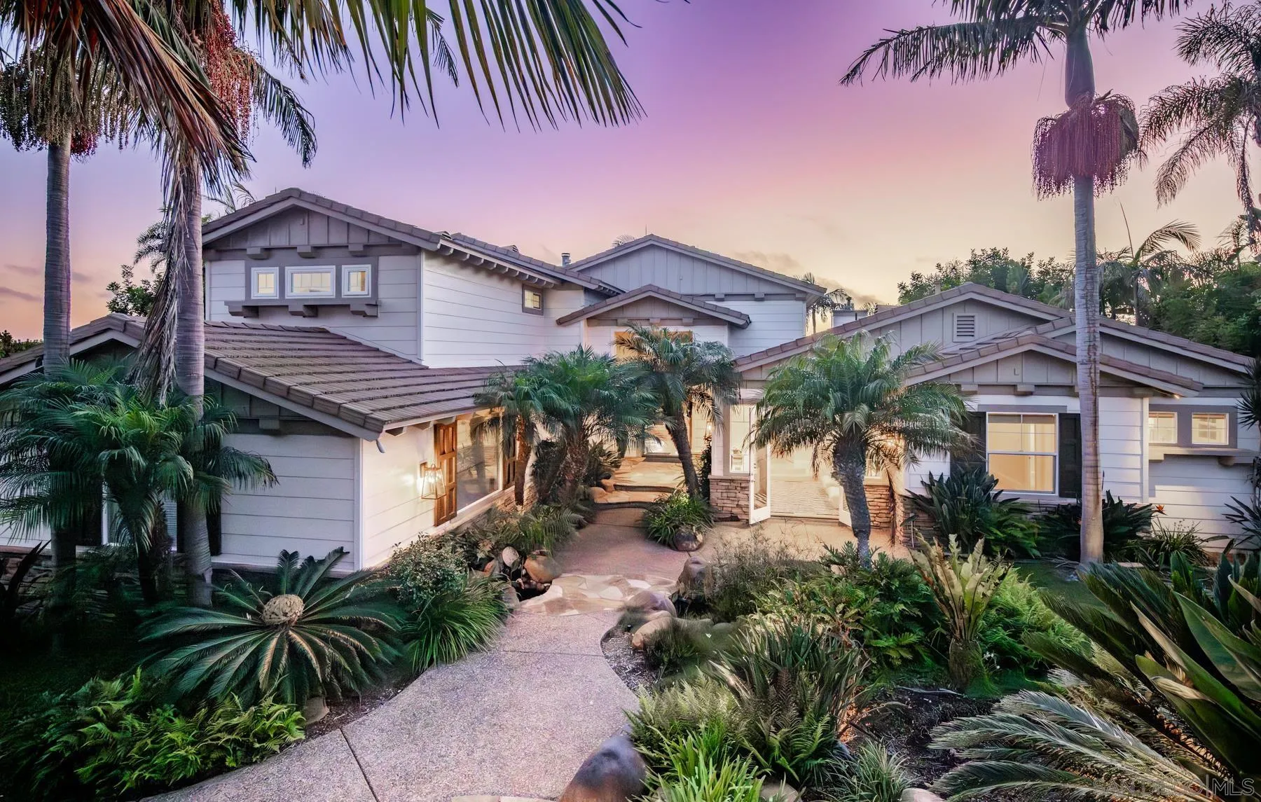 https://cdn.realtyfeed.com/cdn/127/250039866/163b8a2348f18a881f1fc071a52f9561.webp