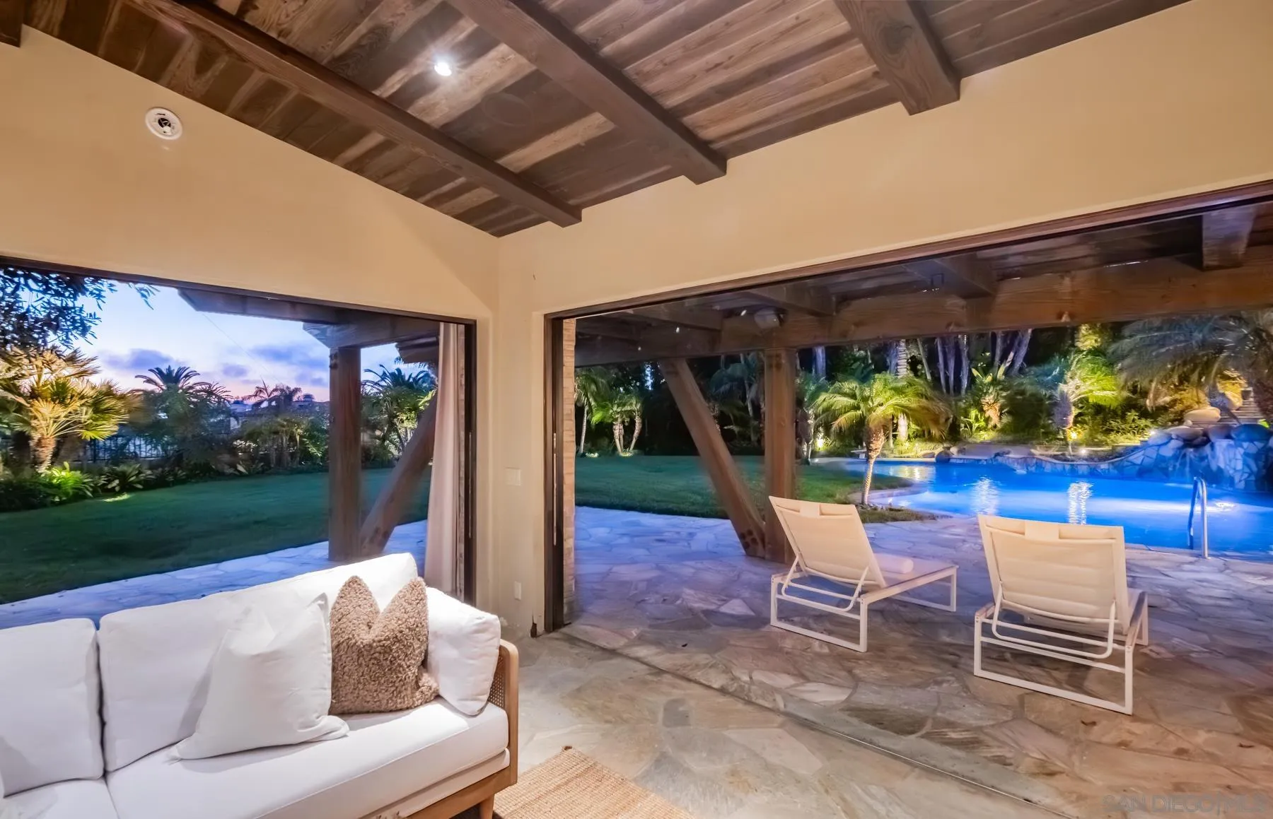 https://cdn.realtyfeed.com/cdn/127/250039866/ec99ec7ccb5b6ae93fc35e1839c9f2ad.webp