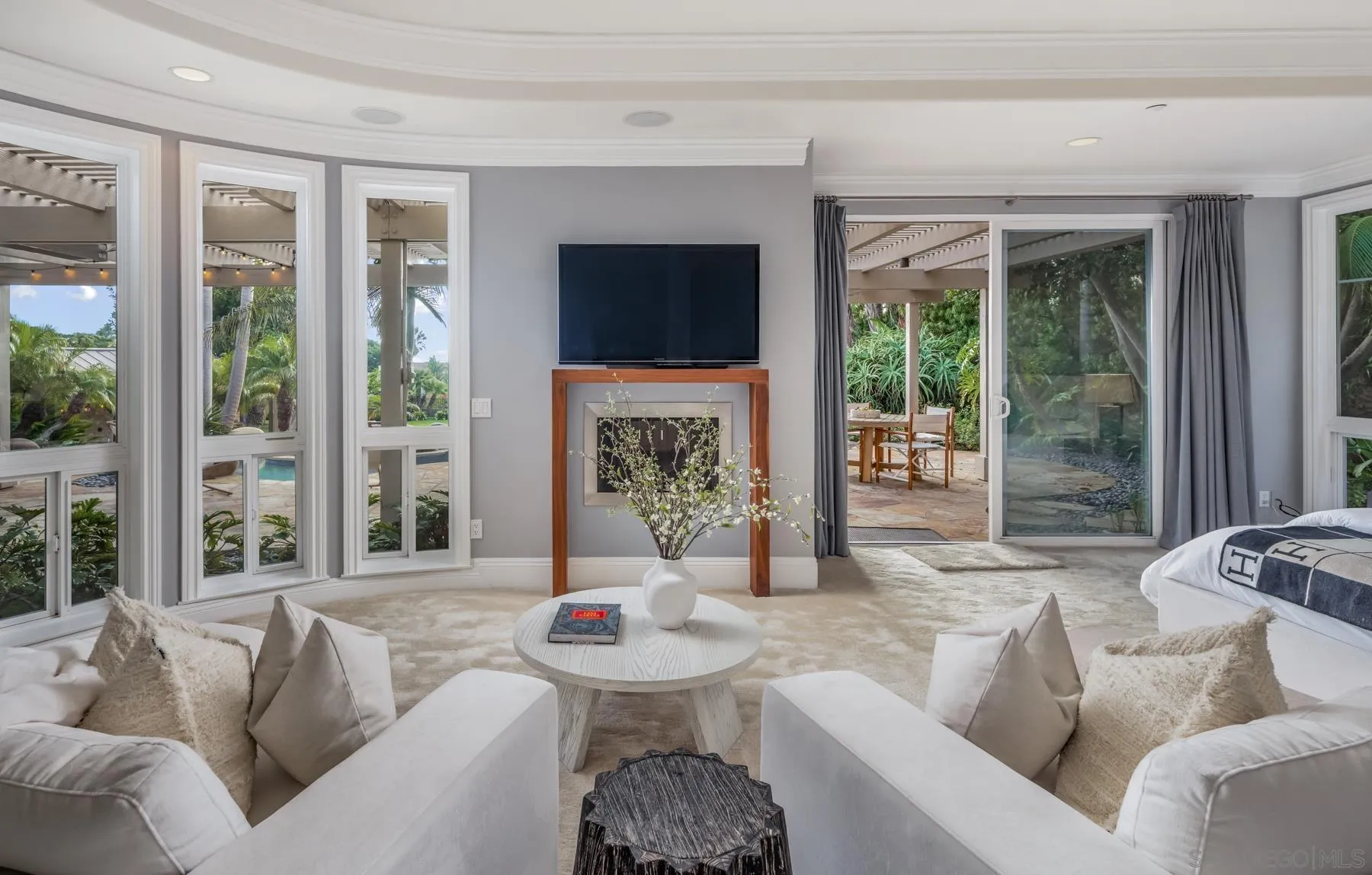 https://cdn.realtyfeed.com/cdn/127/250039866/f1ef2a0d42518d7f90b3586241035f5d.webp