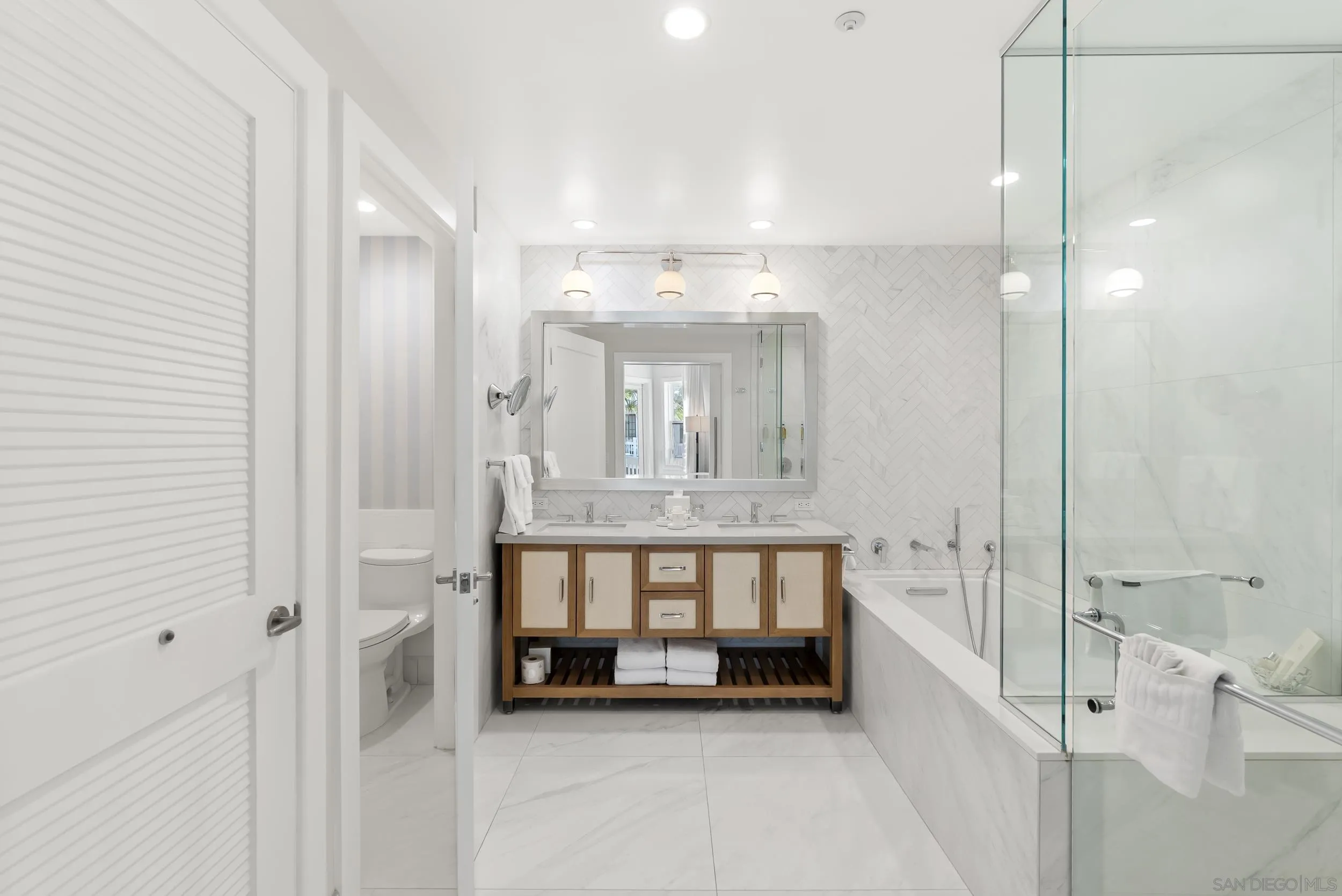 Photo #15: 250039867 Listing: Photo #15