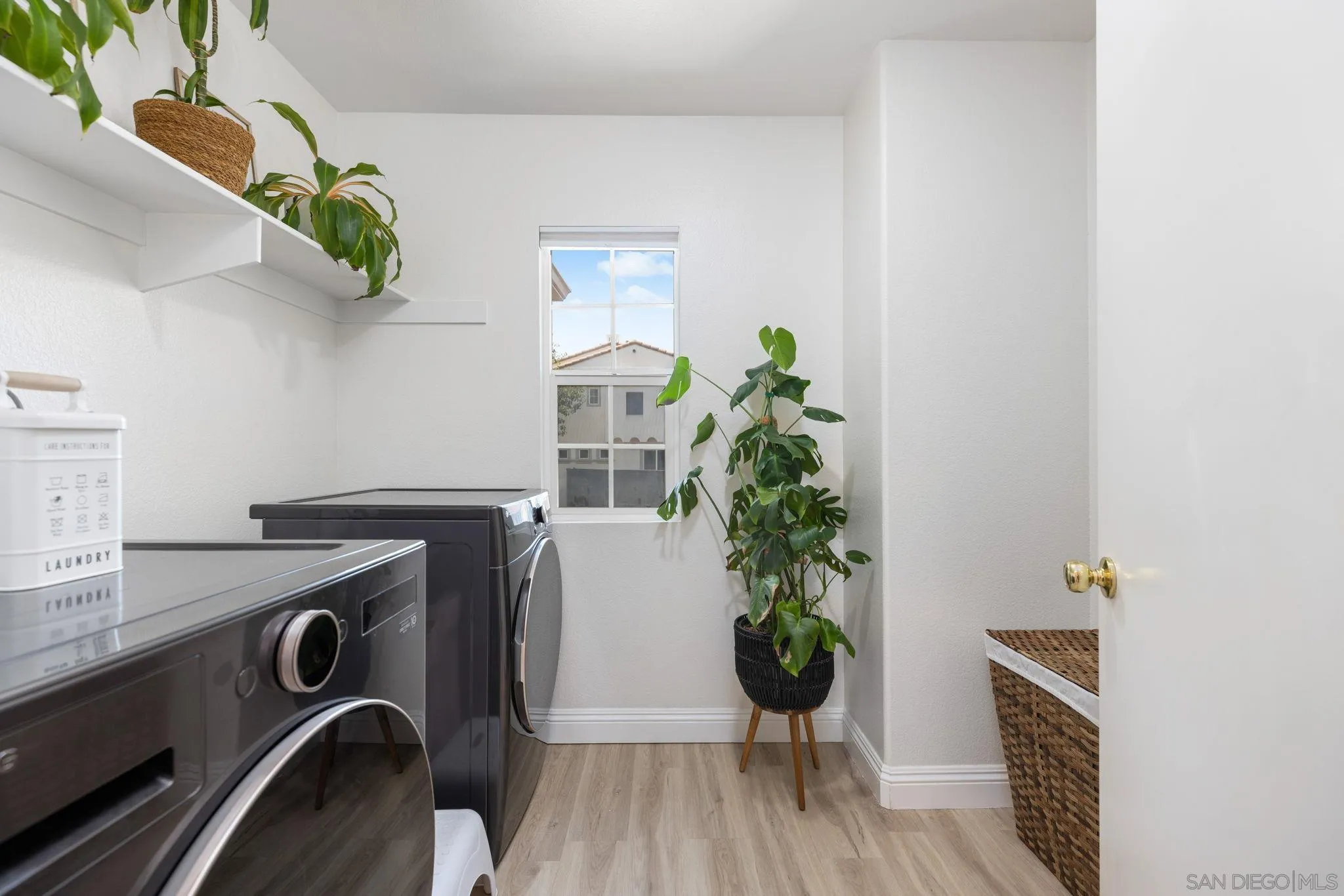https://cdn.realtyfeed.com/cdn/127/250039872/348d90c7cd8f3d55907695f81c93fba5.webp