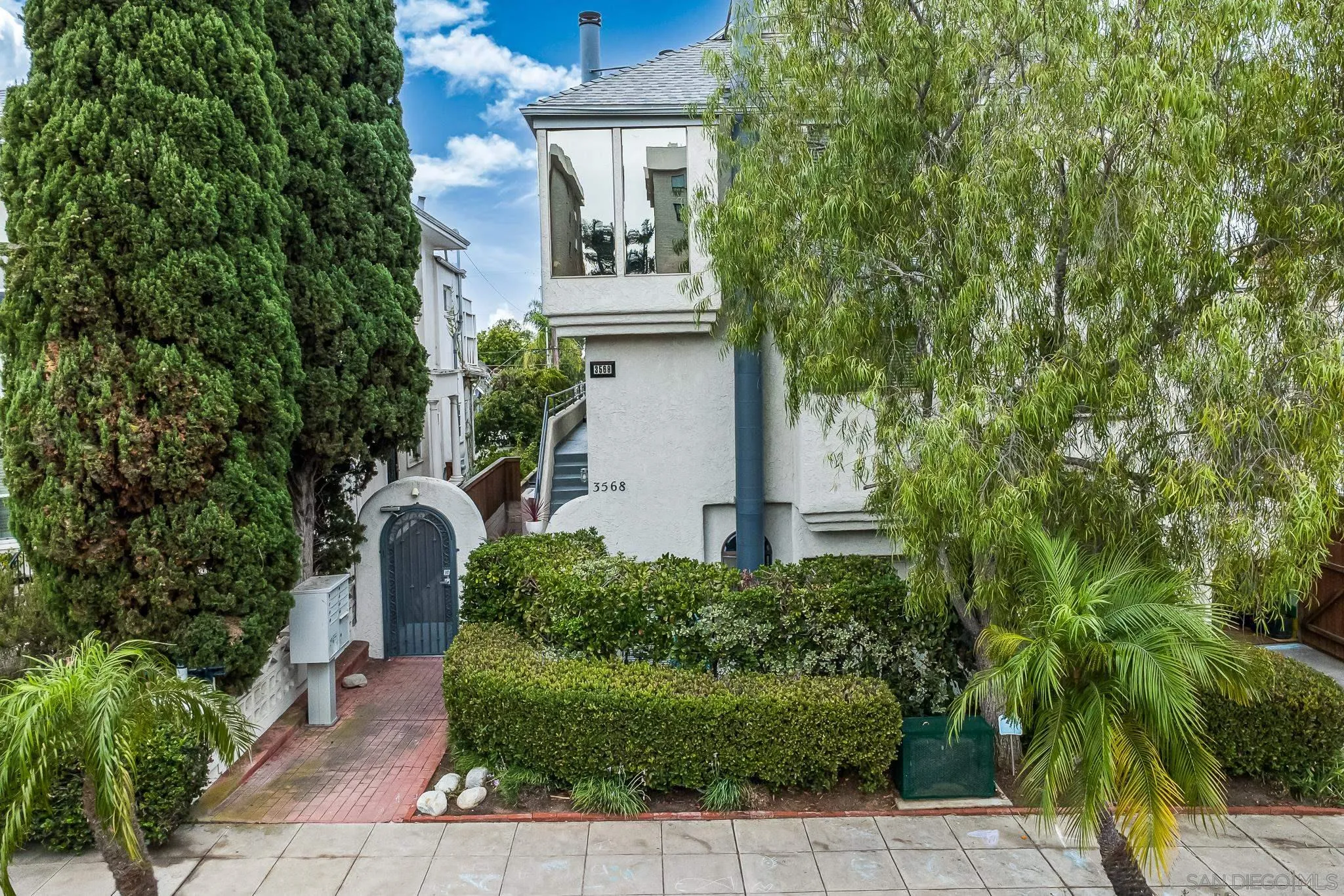 Photo #2: 250039873 Listing 