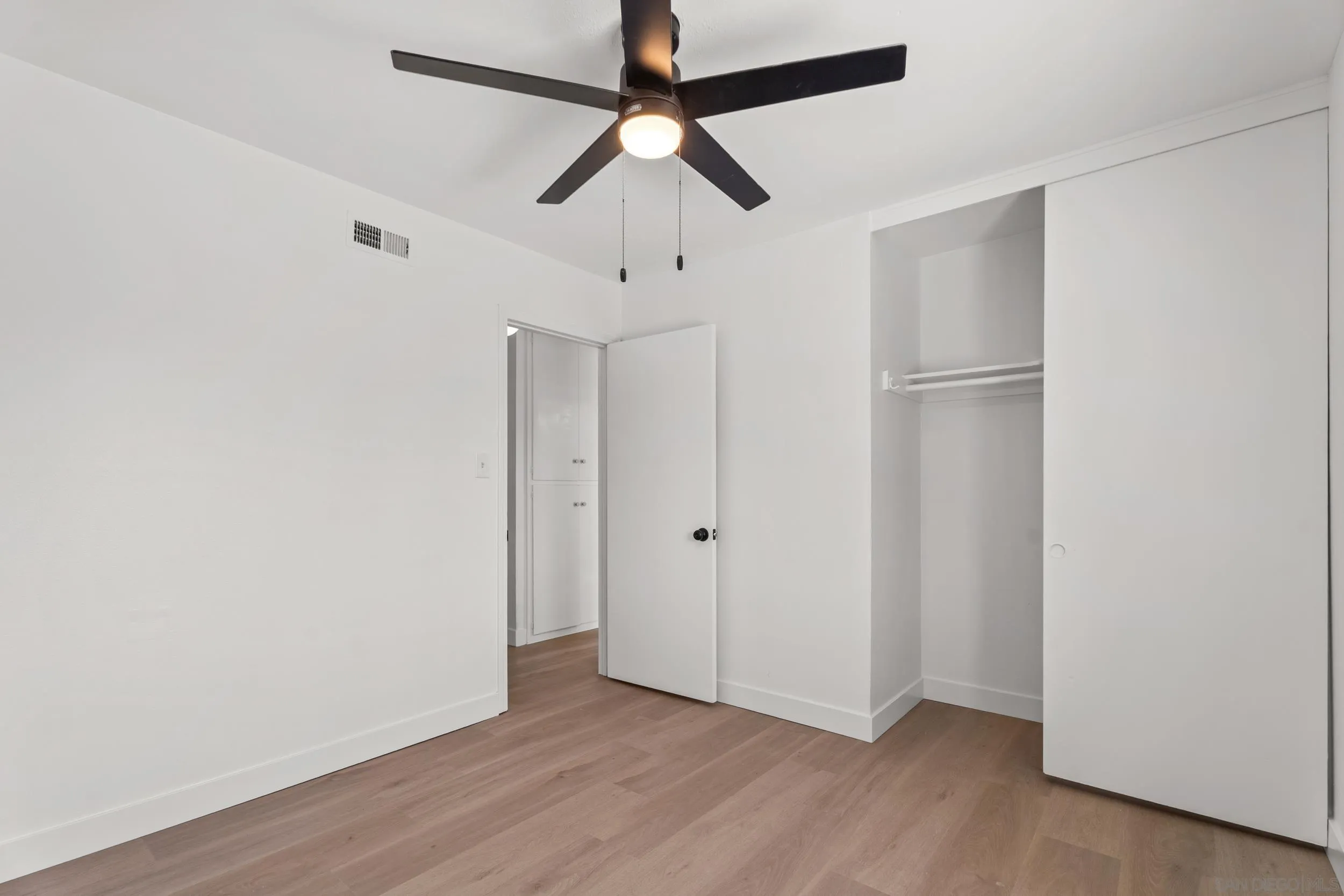 https://cdn.realtyfeed.com/cdn/127/250039888/019109a097fc578843c02d0838a478a9.webp