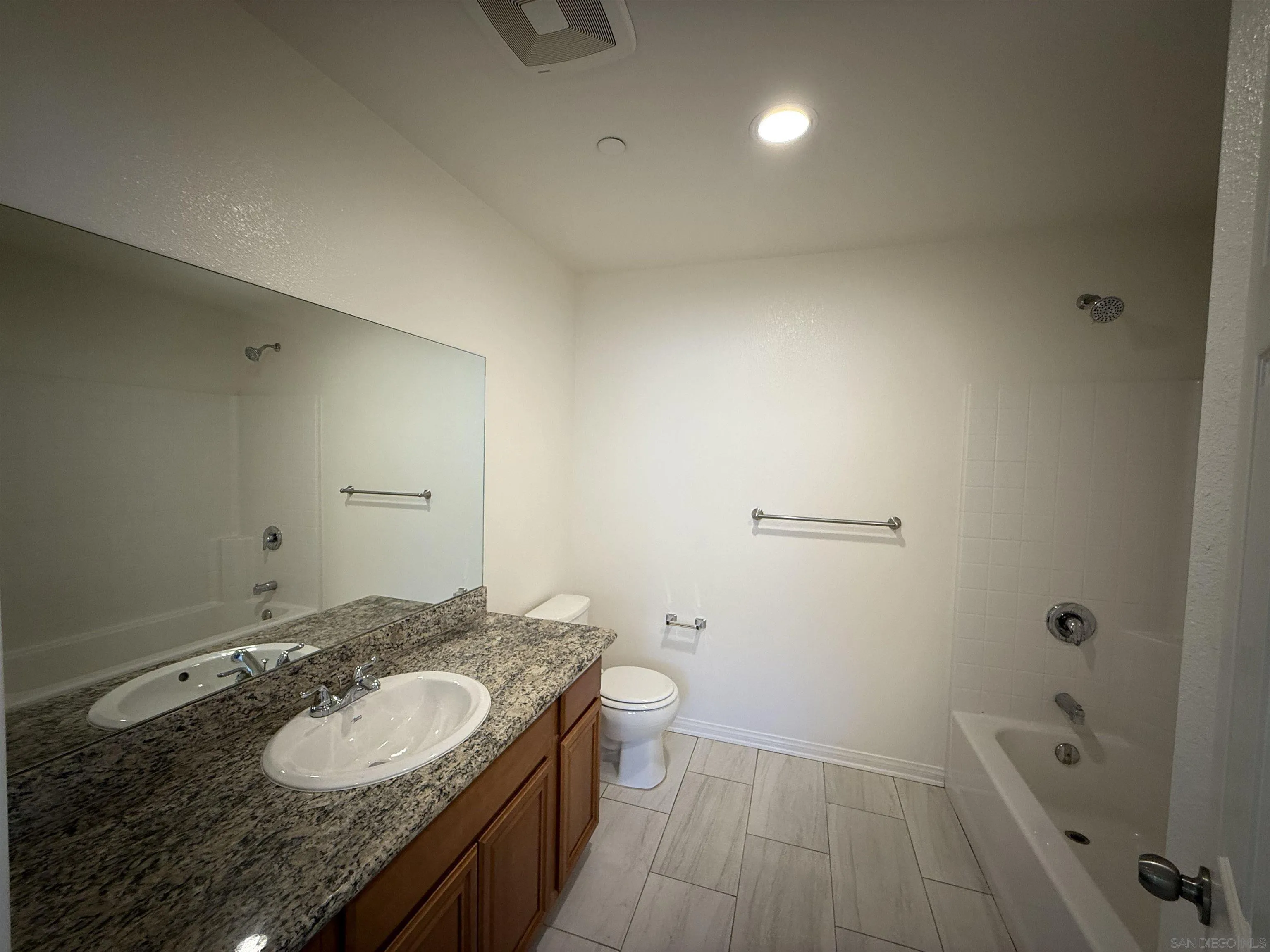 Photo #32: 250039889 Listing: Photo #32