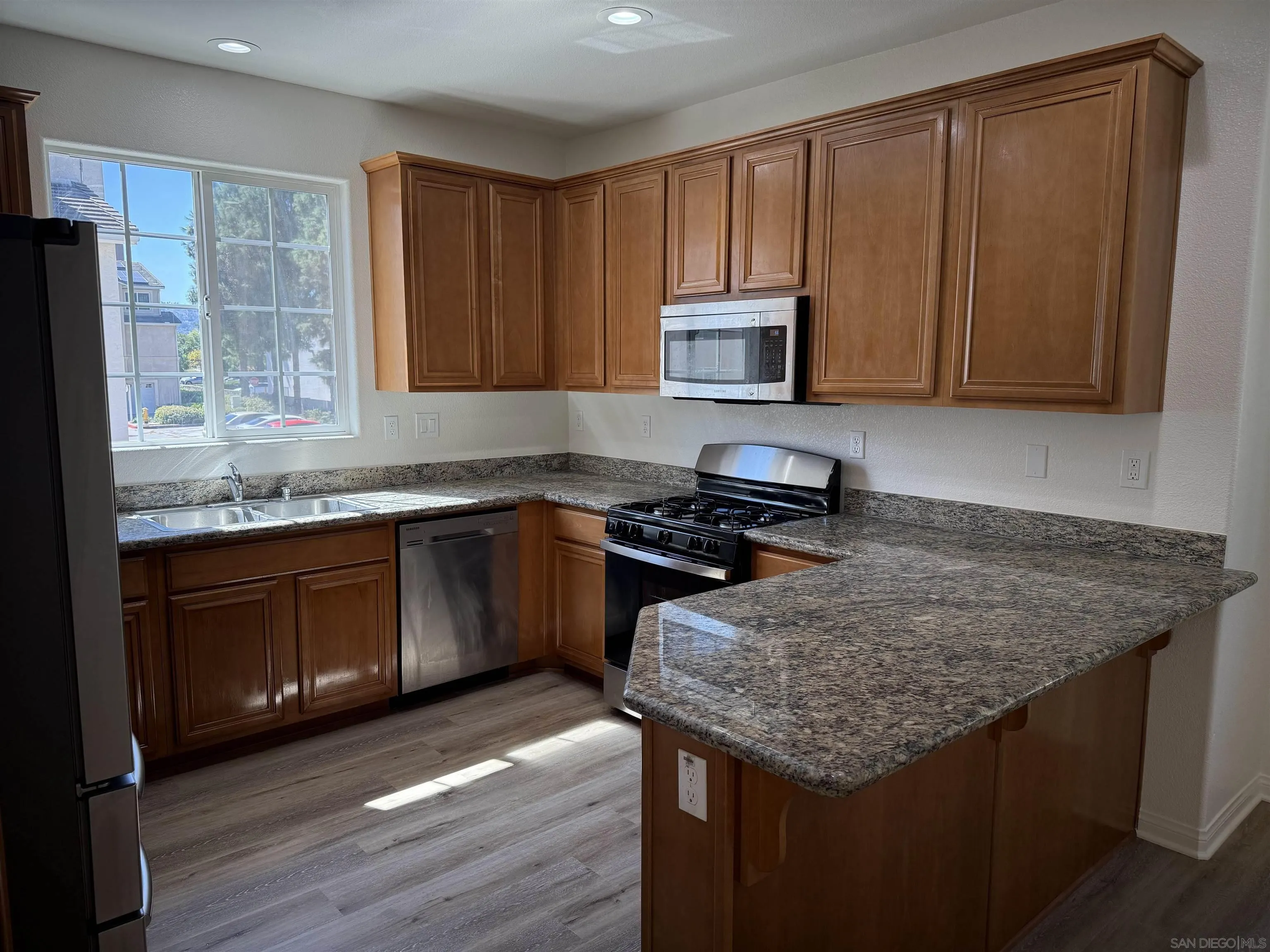 Photo #13: 250039889 Listing: Photo #13