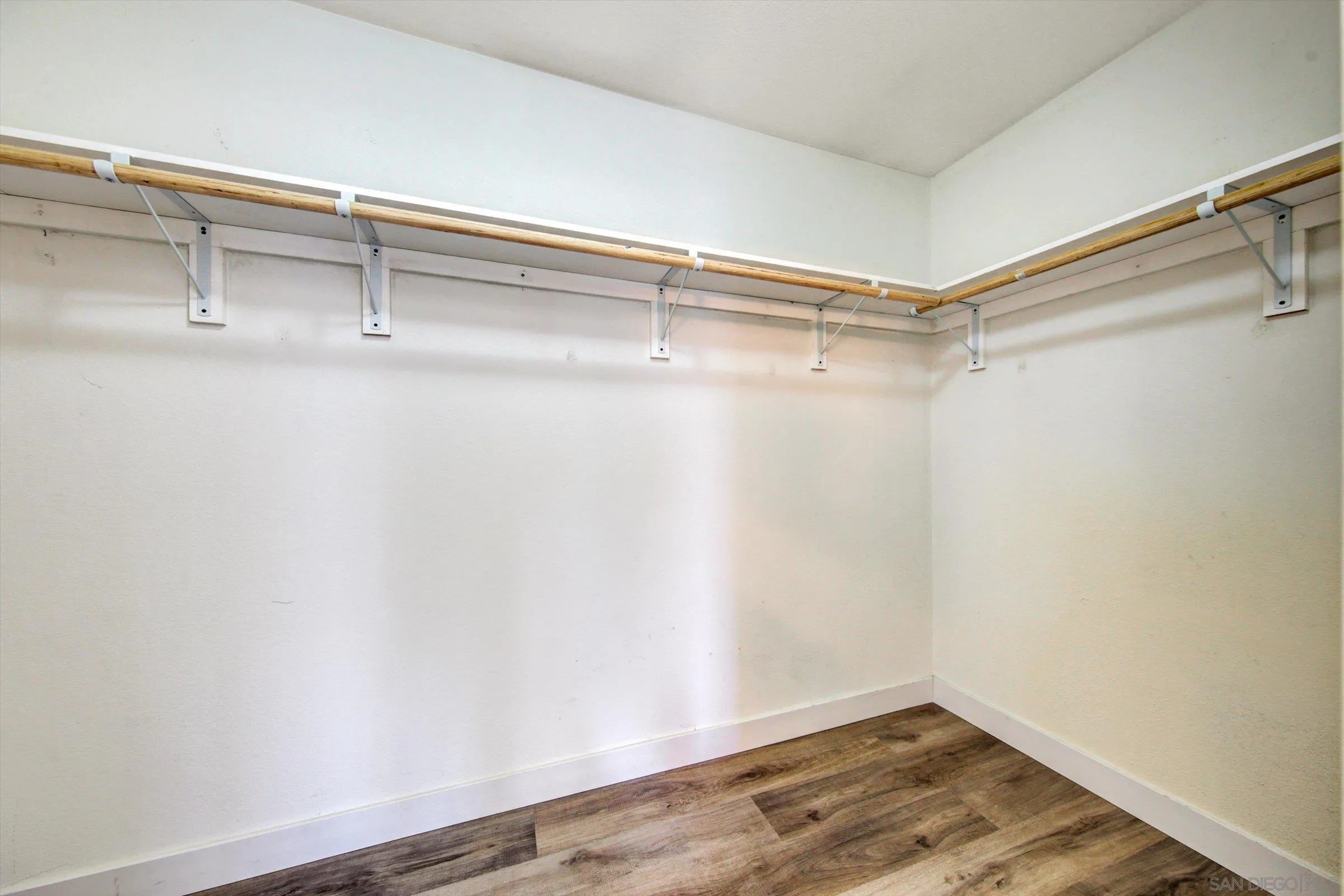 https://cdn.realtyfeed.com/cdn/127/250039891/805b38fbaba8f5ba402393d50e3a3474.webp