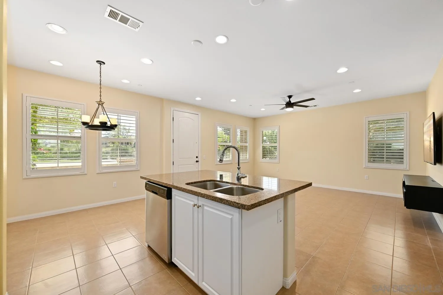 Photo #9: 250039892 Listing: Photo #9
