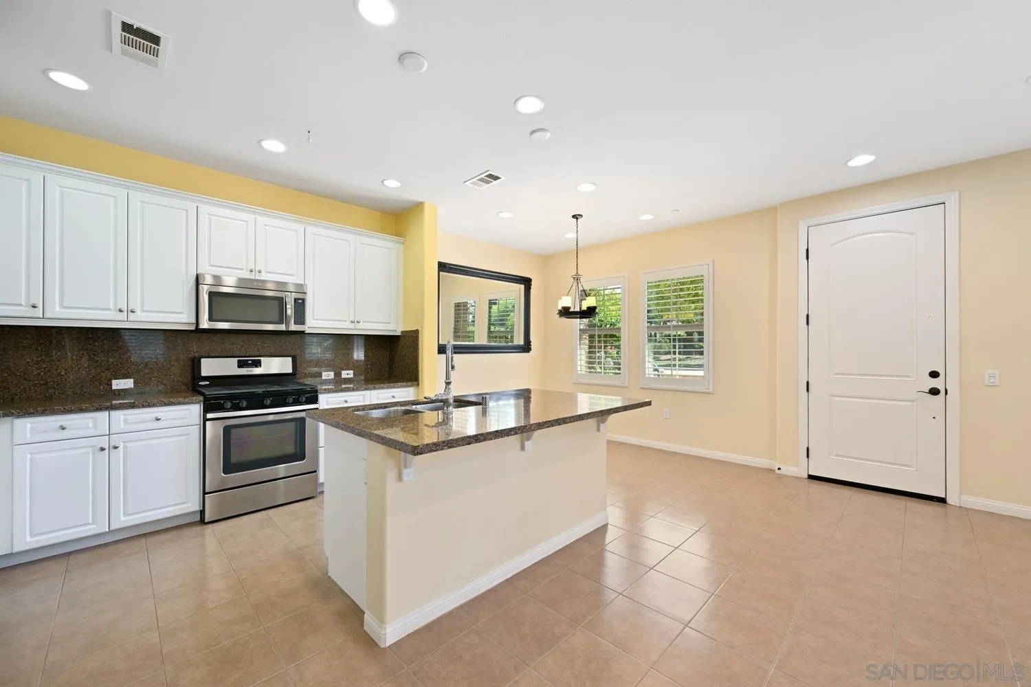 Photo #8: 250039892 Listing: Photo #8