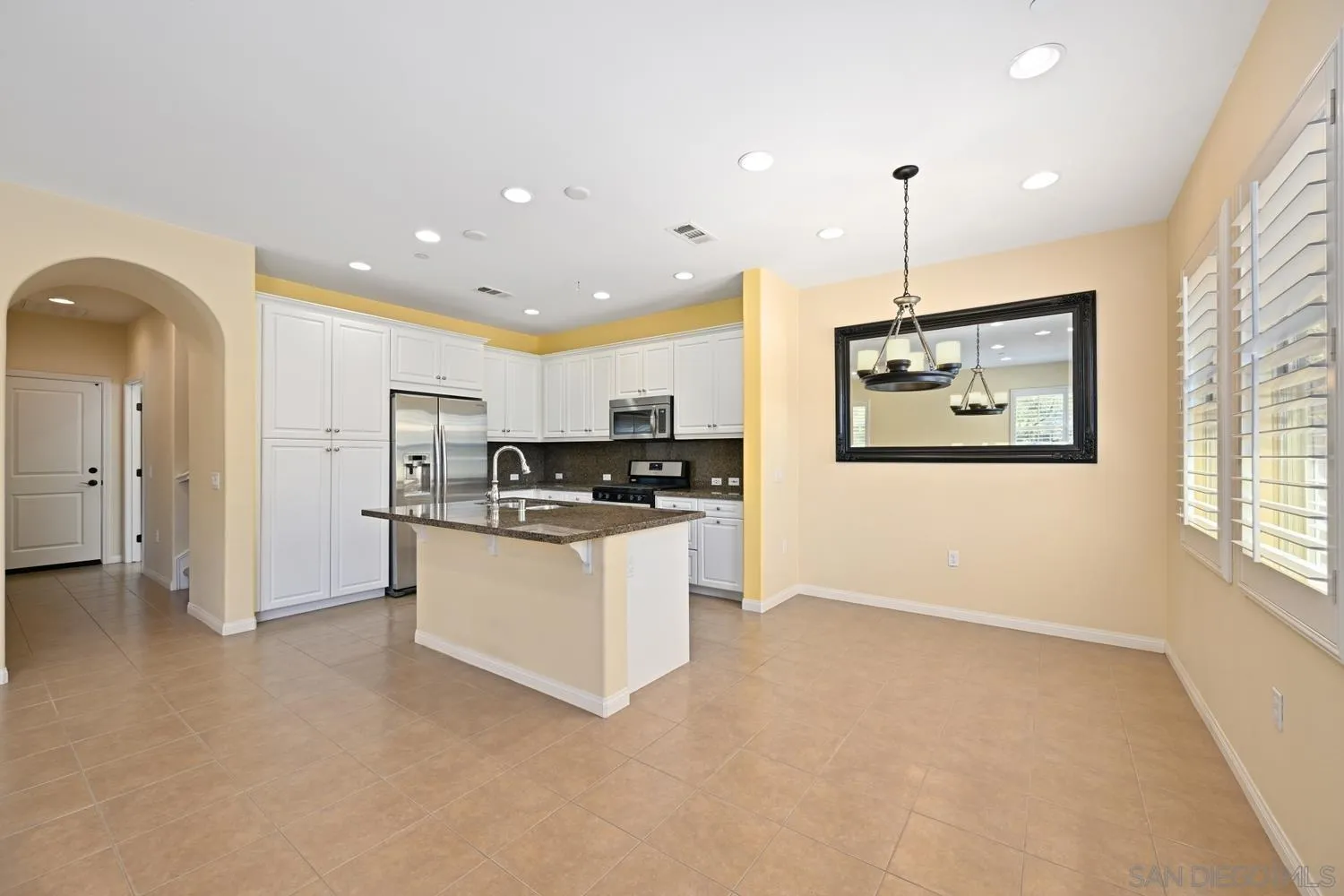 Photo #7: 250039892 Listing: Photo #7