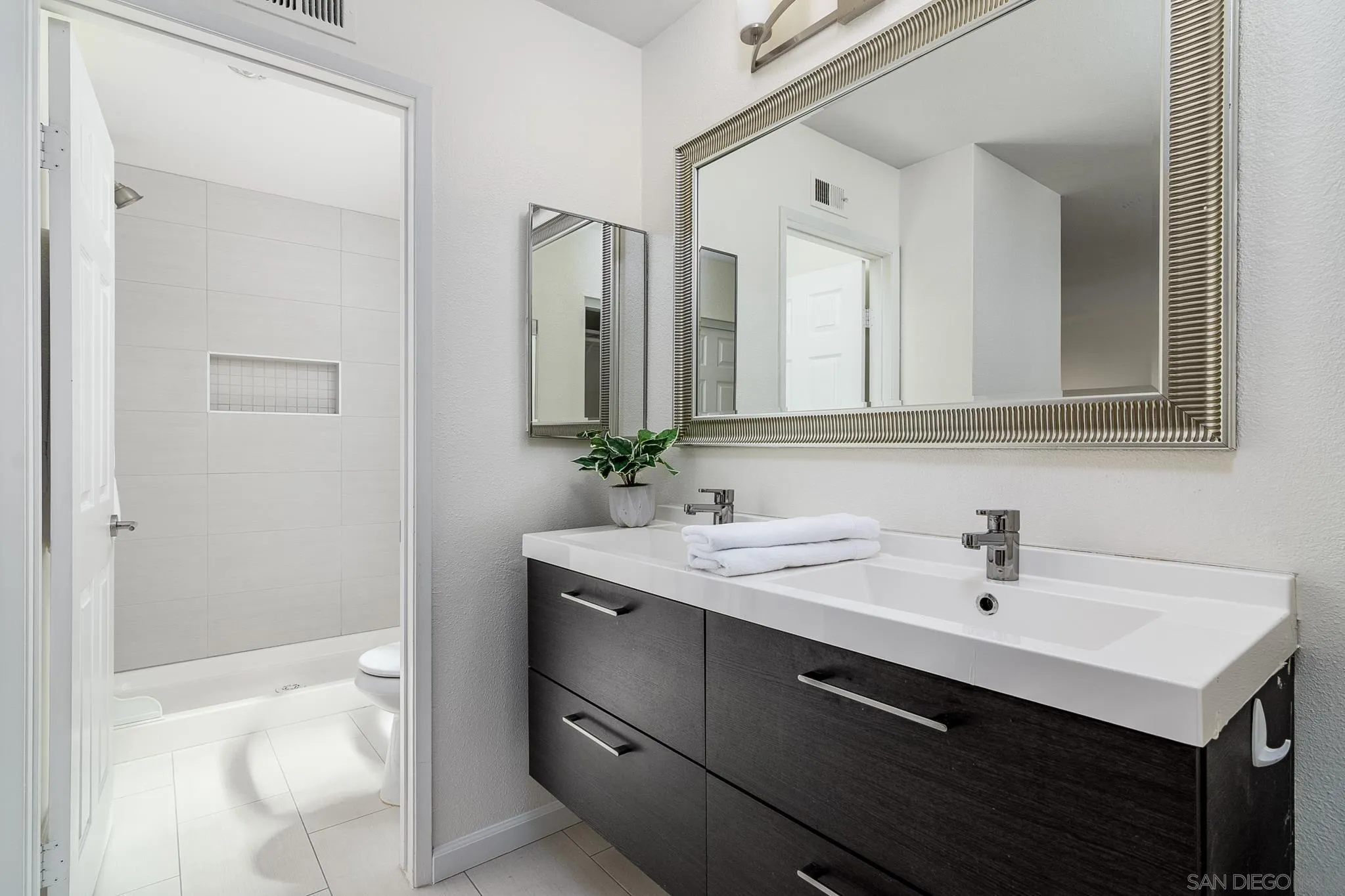 https://cdn.realtyfeed.com/cdn/127/250039893/3b730dd81958d0bae51f1b4fee9fb98d.webp