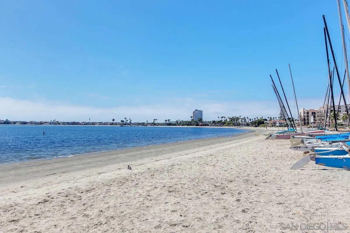 https://cdn.realtyfeed.com/cdn/127/250039905/2e11d25f4e3668a4b0d2d244ac646625.webp