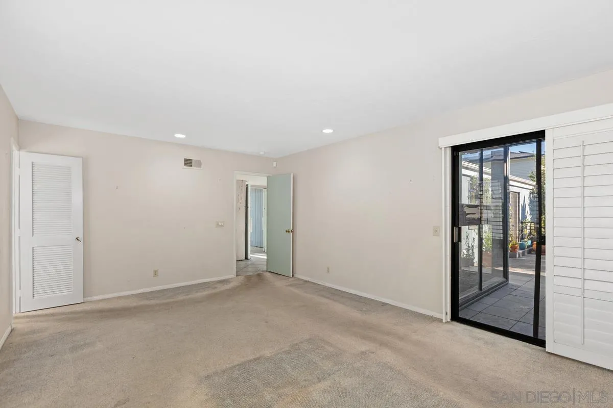 https://cdn.realtyfeed.com/cdn/127/250039905/61c3c07cac854b3860ddf98f9fbc1b19.webp