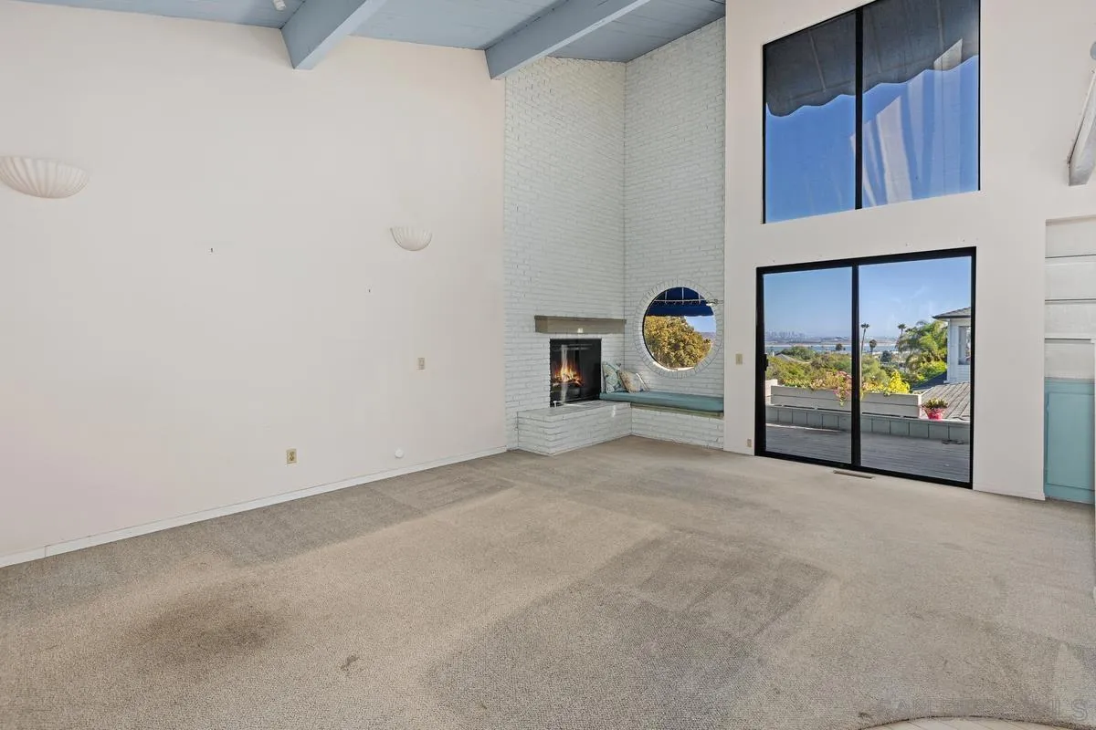 https://cdn.realtyfeed.com/cdn/127/250039905/6cf5273b4440fb4e01f843fe8b64b80e.webp