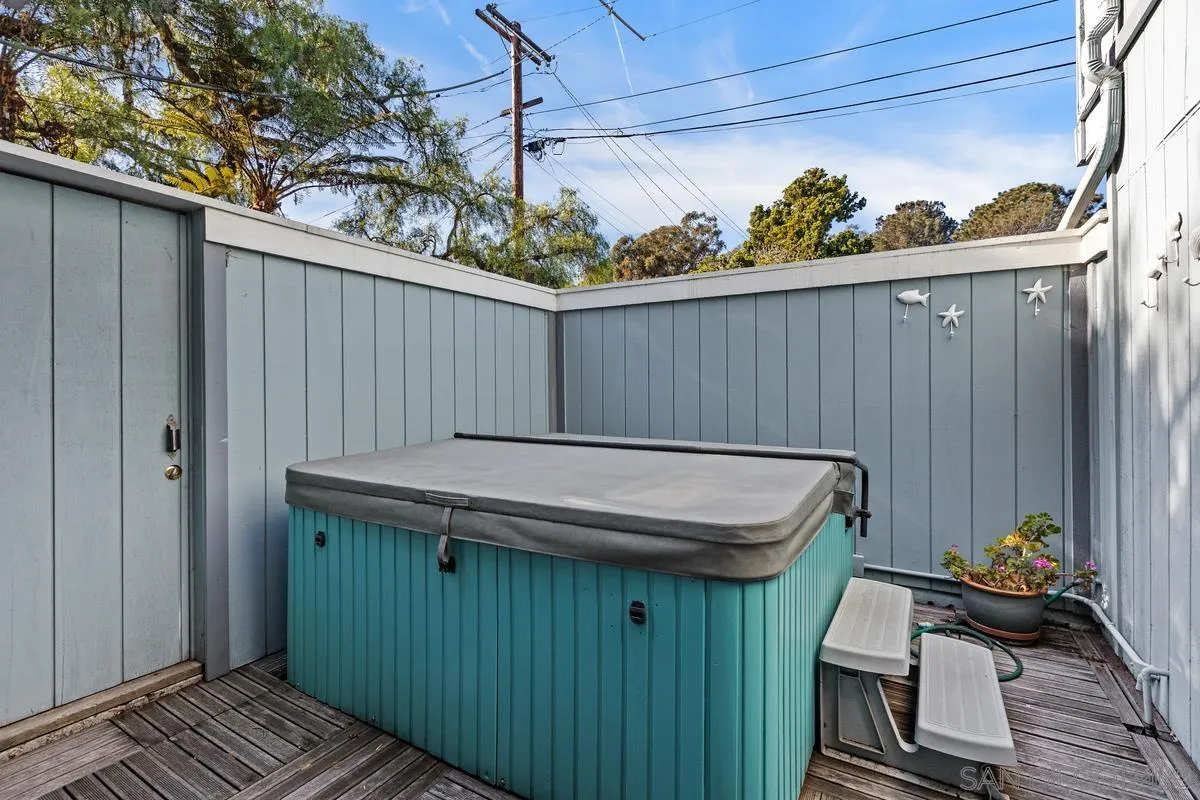 https://cdn.realtyfeed.com/cdn/127/250039905/9a497d743454641d03d2e44ecbddea34.webp
