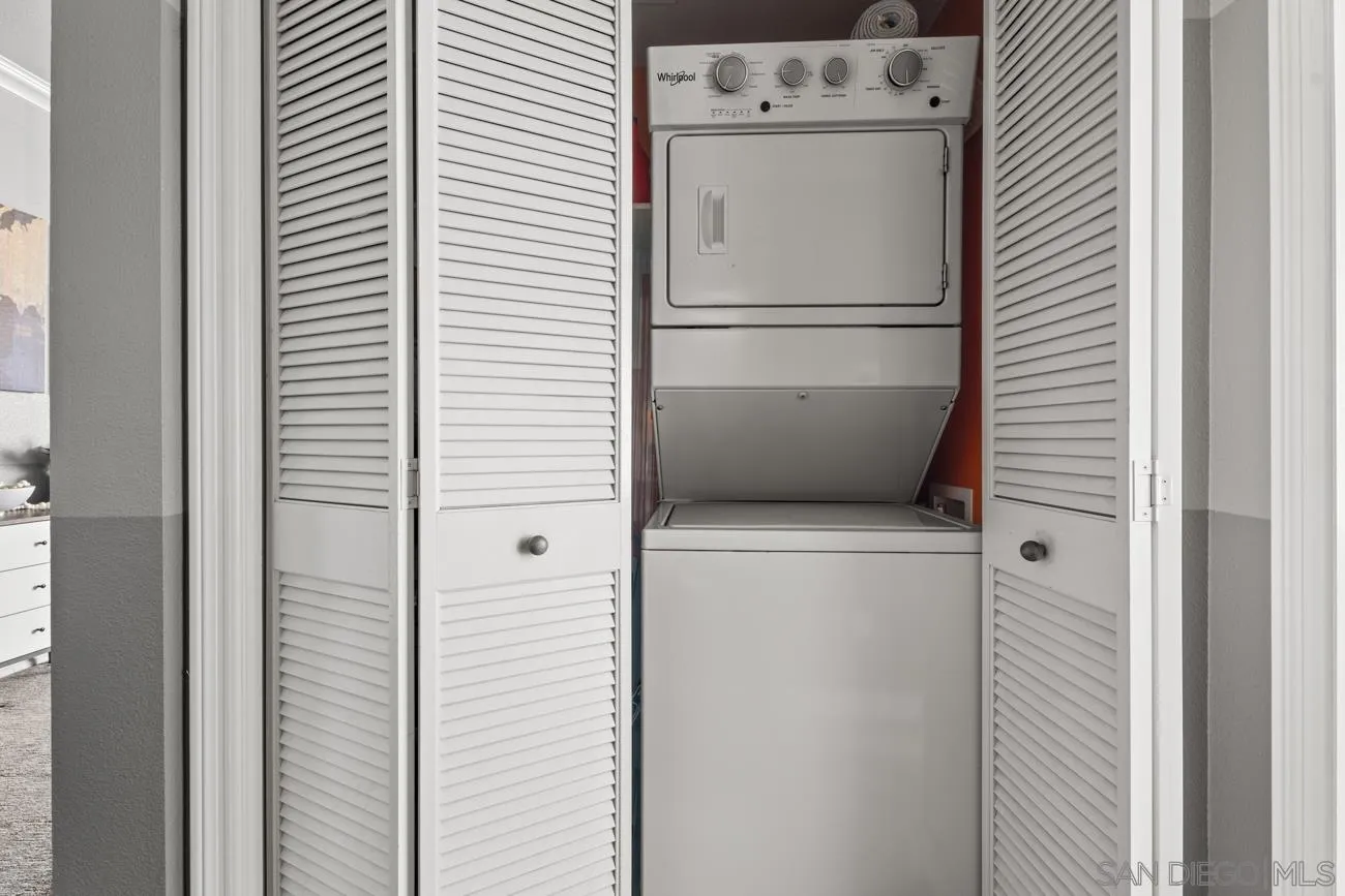 https://cdn.realtyfeed.com/cdn/127/250039908/f7dfd0a1b7443f048d77399b90219988.webp