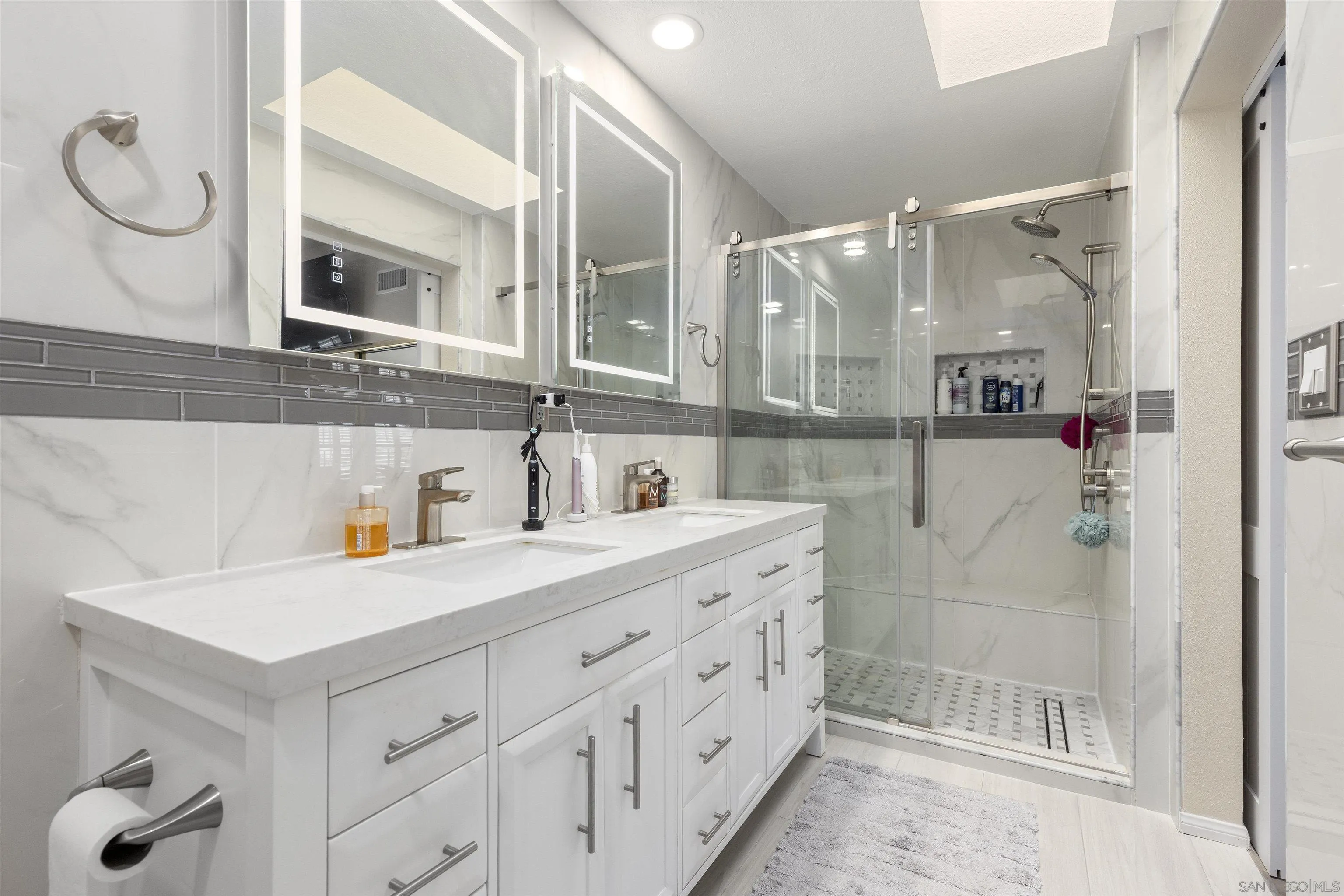 Photo #19: 250039910 Listing: Photo #19