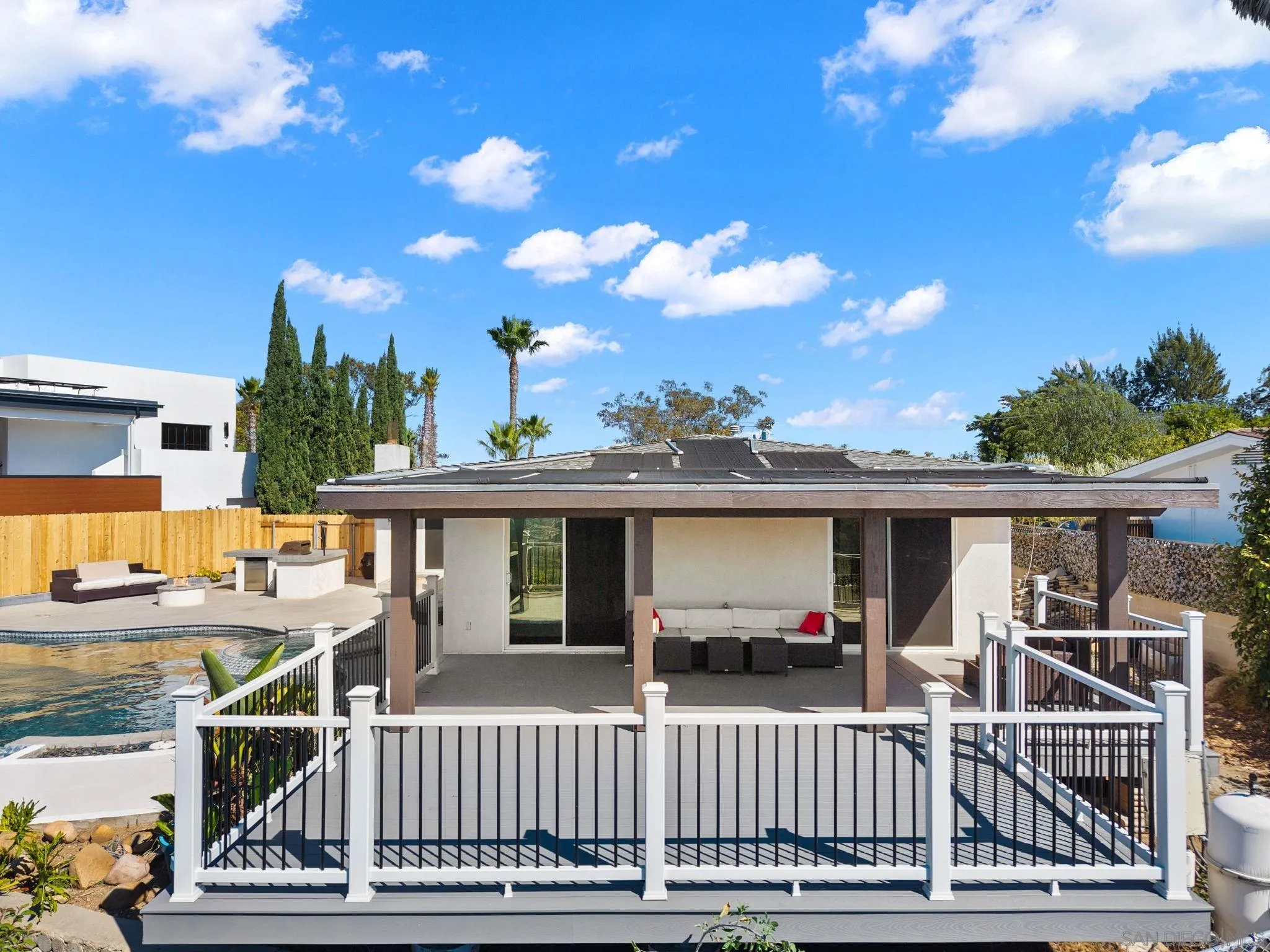 https://cdn.realtyfeed.com/cdn/127/250039916/c634530d6ad6acf0ae95f56162e6e386.webp