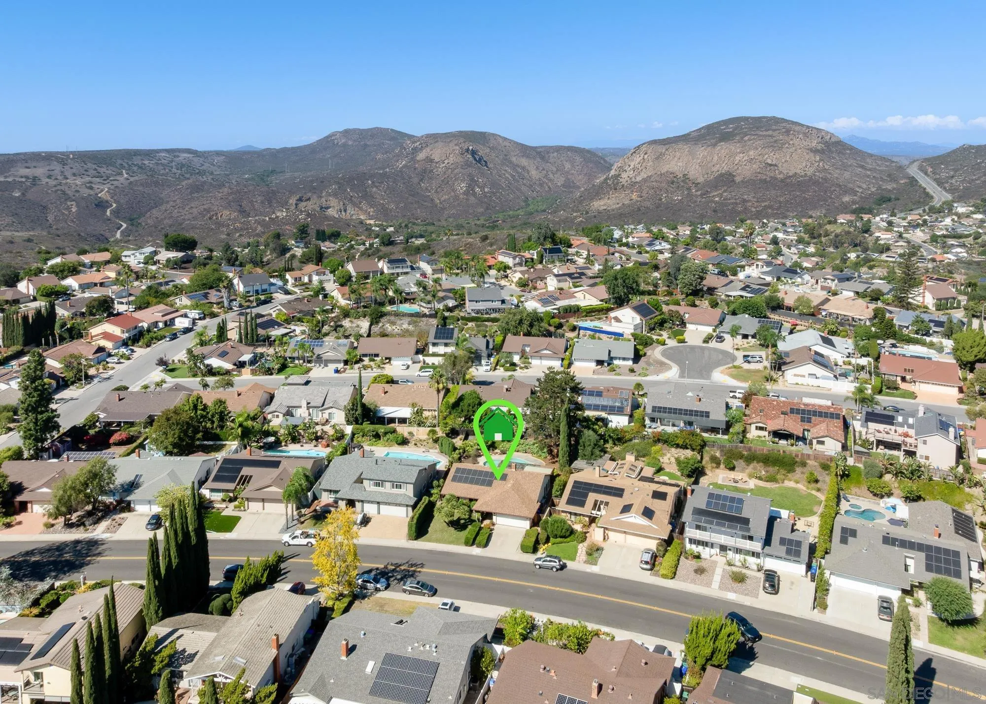 https://cdn.realtyfeed.com/cdn/127/250039917/07556f450ba37326f908480df8e598d2.webp