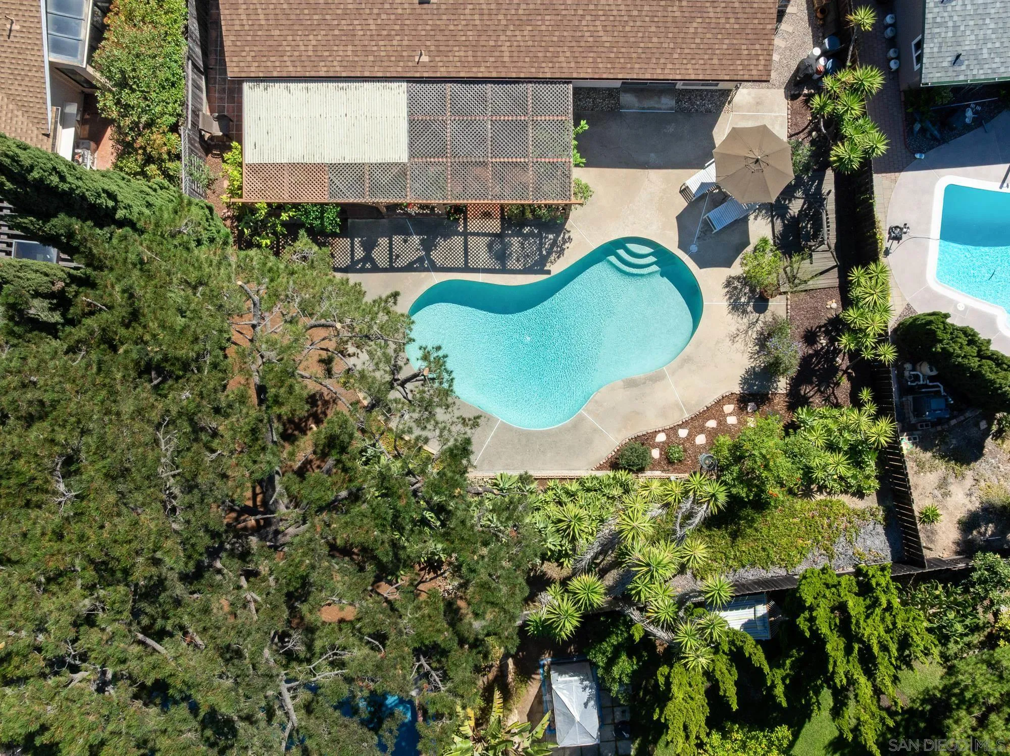 https://cdn.realtyfeed.com/cdn/127/250039917/46d68955201251e382eb42d55bf26b4c.webp
