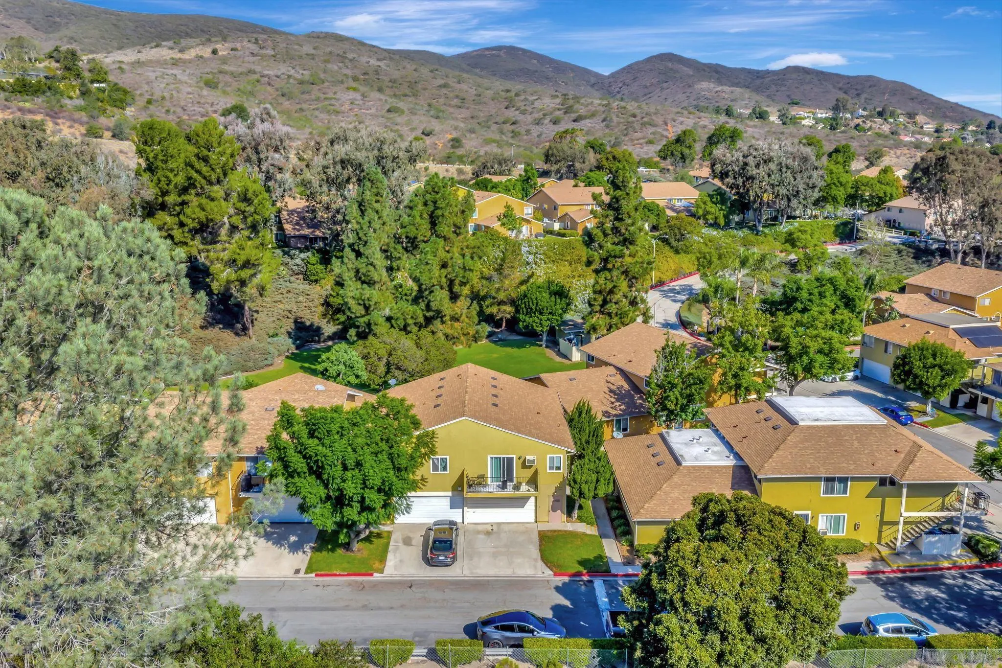 https://cdn.realtyfeed.com/cdn/127/250039919/8ef70e3e6b4bd50c89877b18664f875a.webp