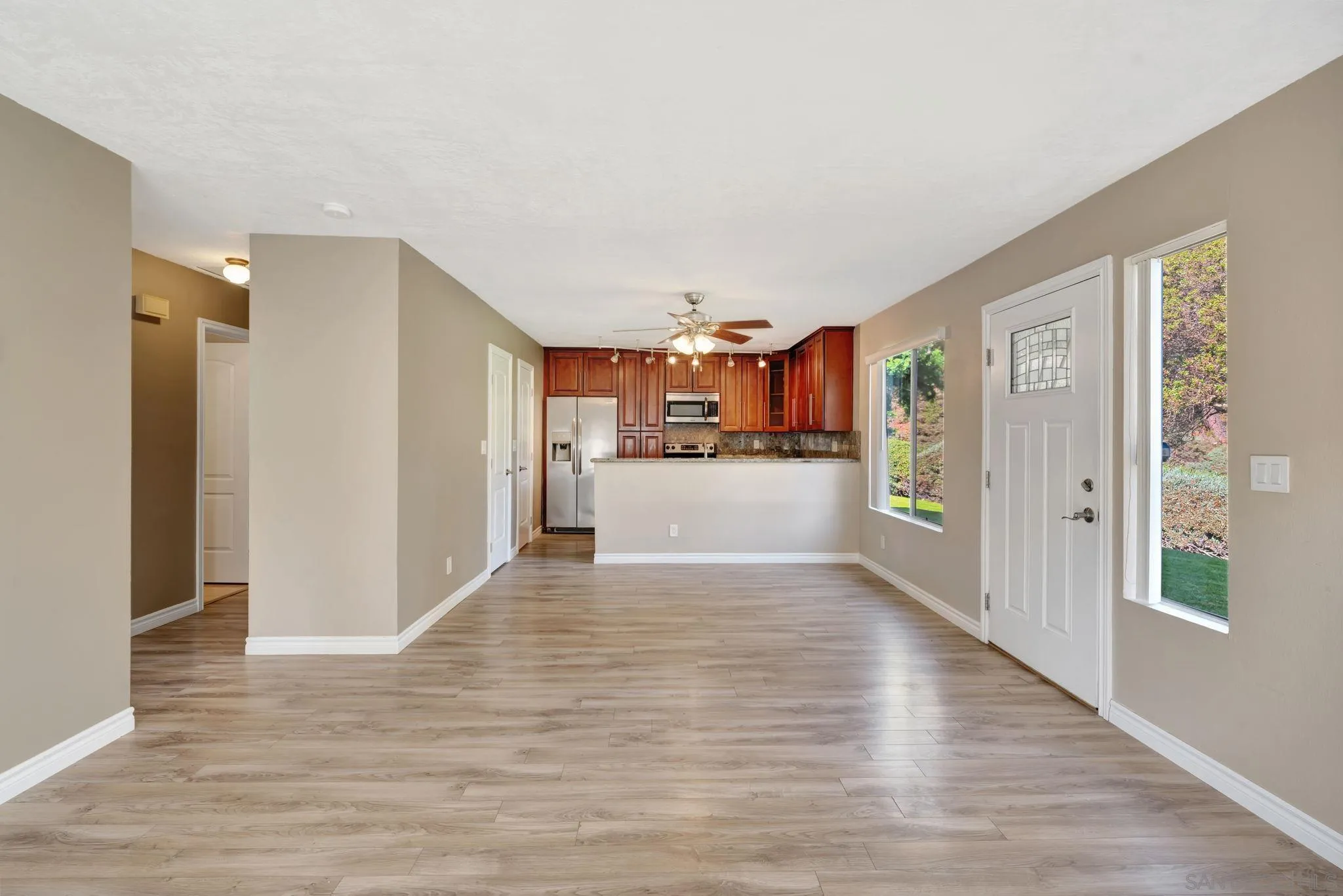 Photo #5: 250039919 Listing 