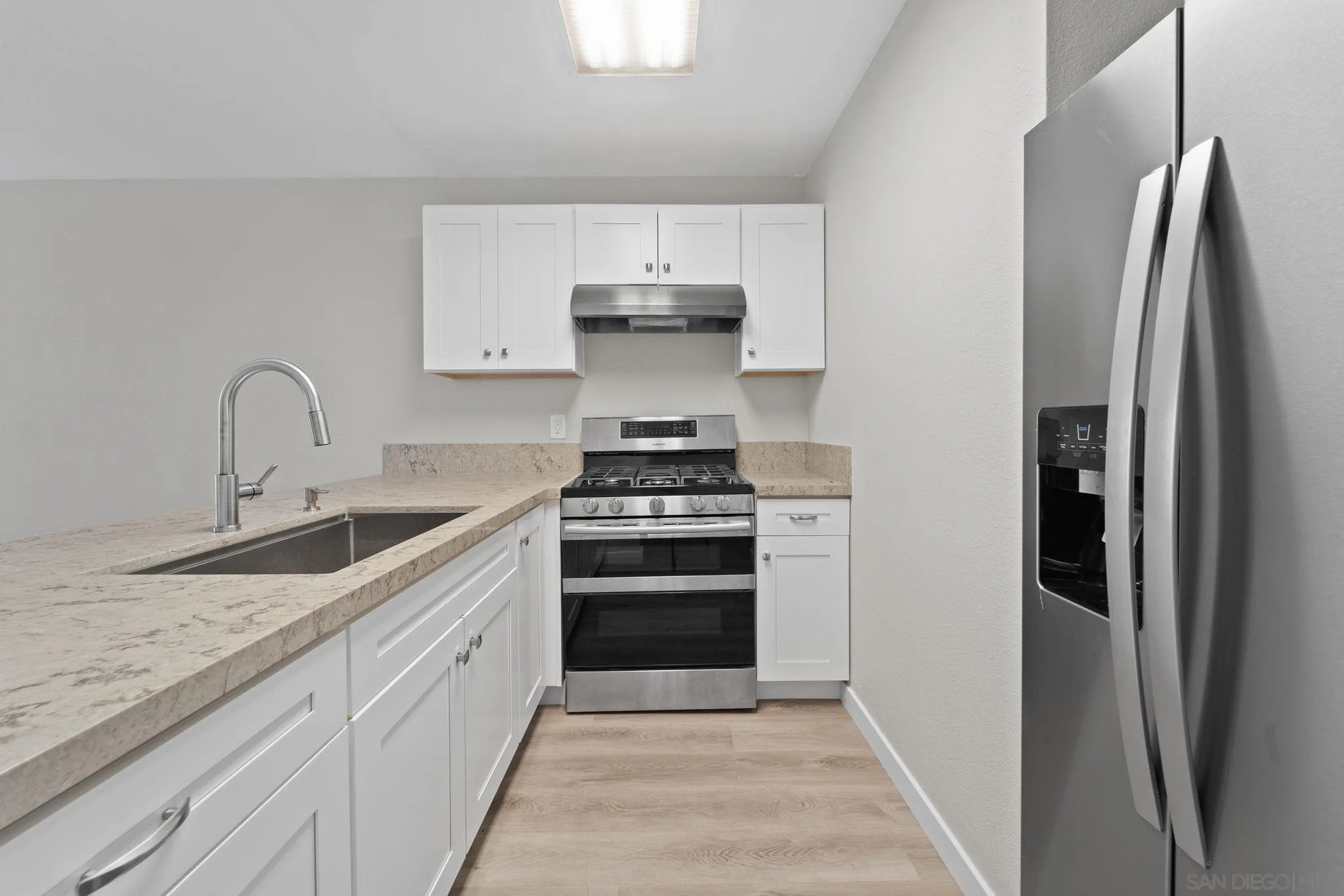 Photo #2: 250039921 Listing 