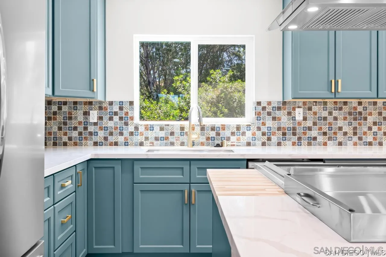 https://cdn.realtyfeed.com/cdn/127/250039924/08afe71ea3de9c8bfeeeefe28a92b566.webp
