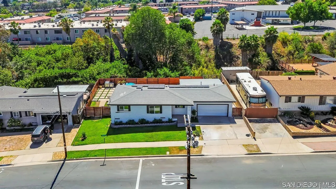 https://cdn.realtyfeed.com/cdn/127/250039924/69e920a0420f71797f5d48e3d759848b.webp