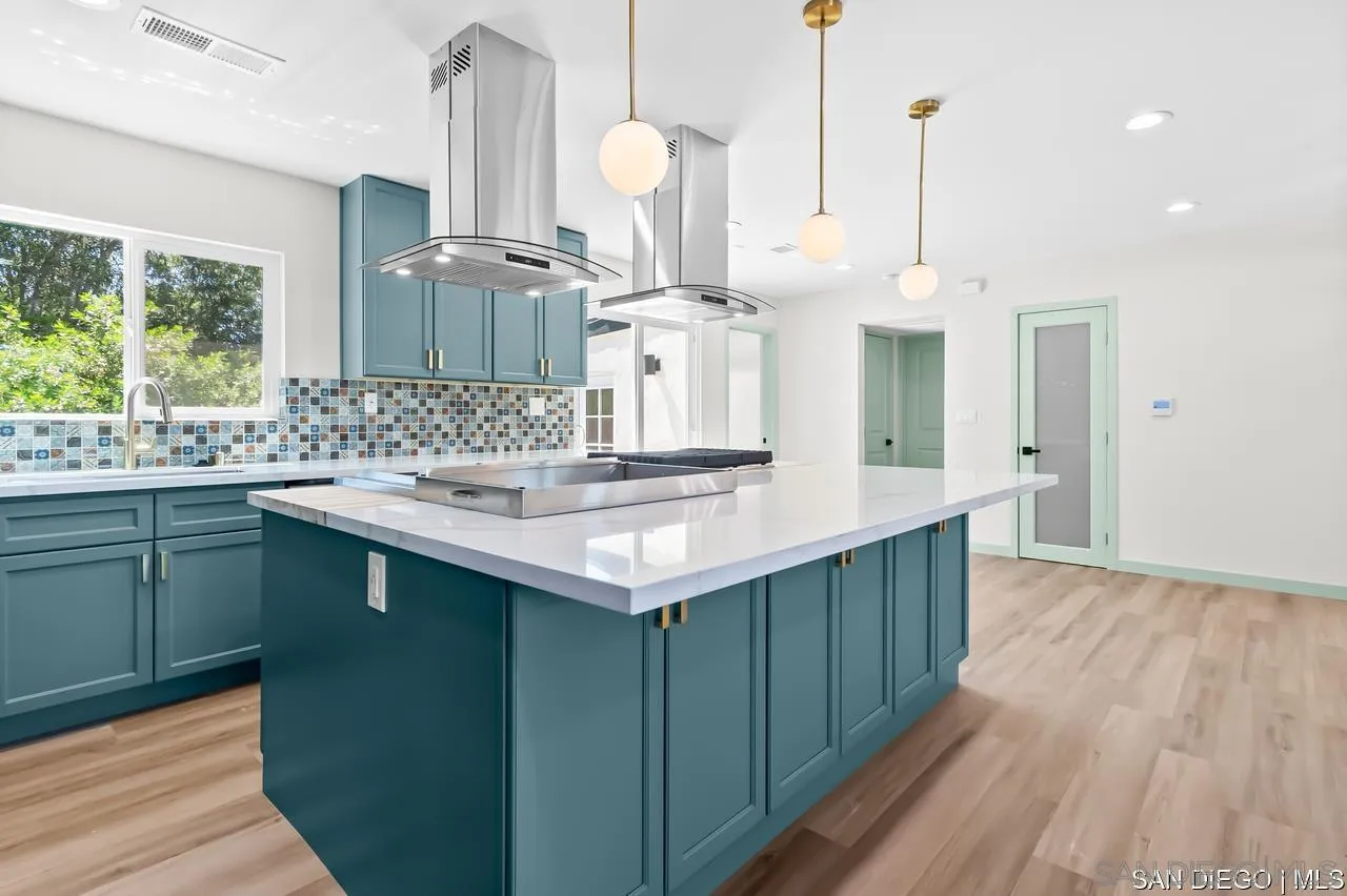 https://cdn.realtyfeed.com/cdn/127/250039924/794961f3973749f92626b24bbdff8b44.webp